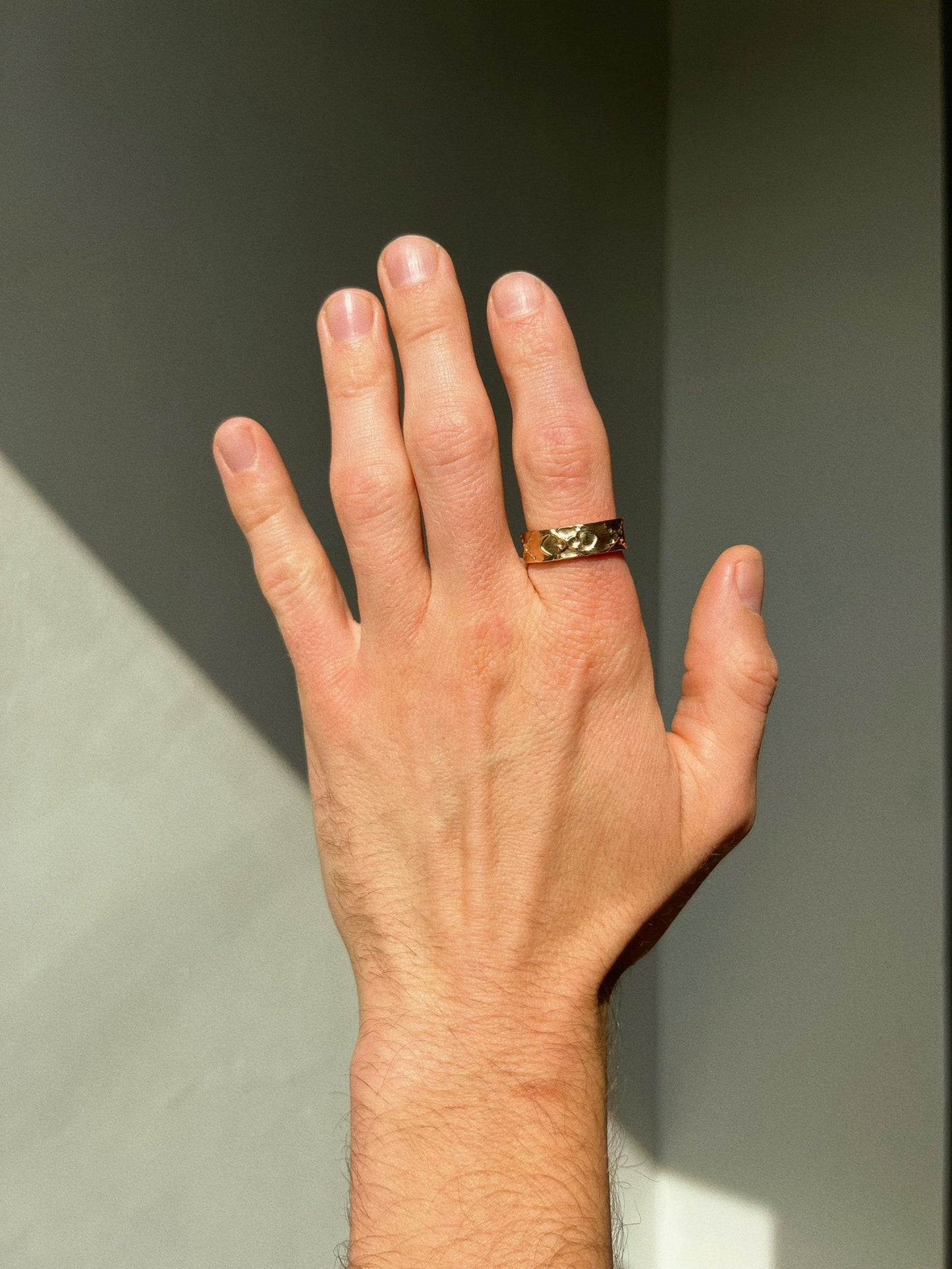 Echo // Band // 14k Gold // Ring