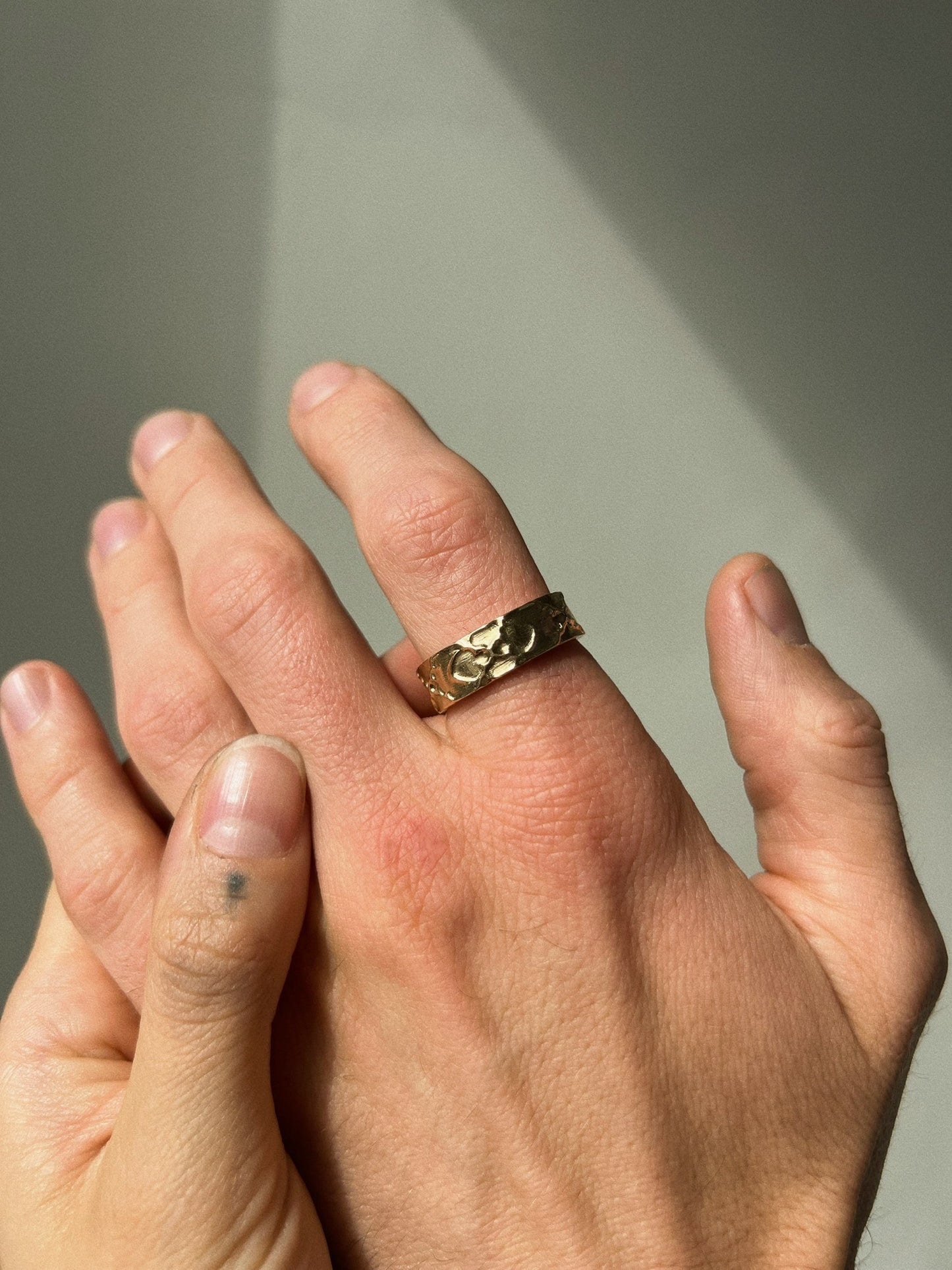 Echo // Band // 14k Gold // Ring