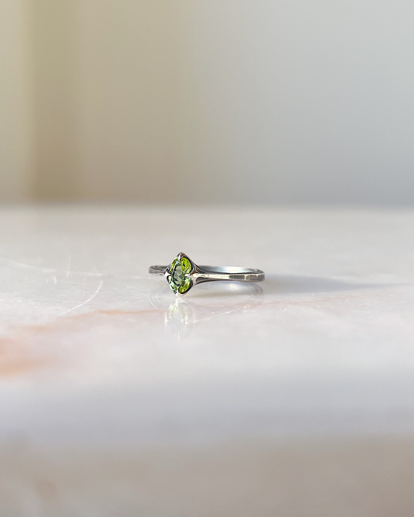 Alcove // Ring