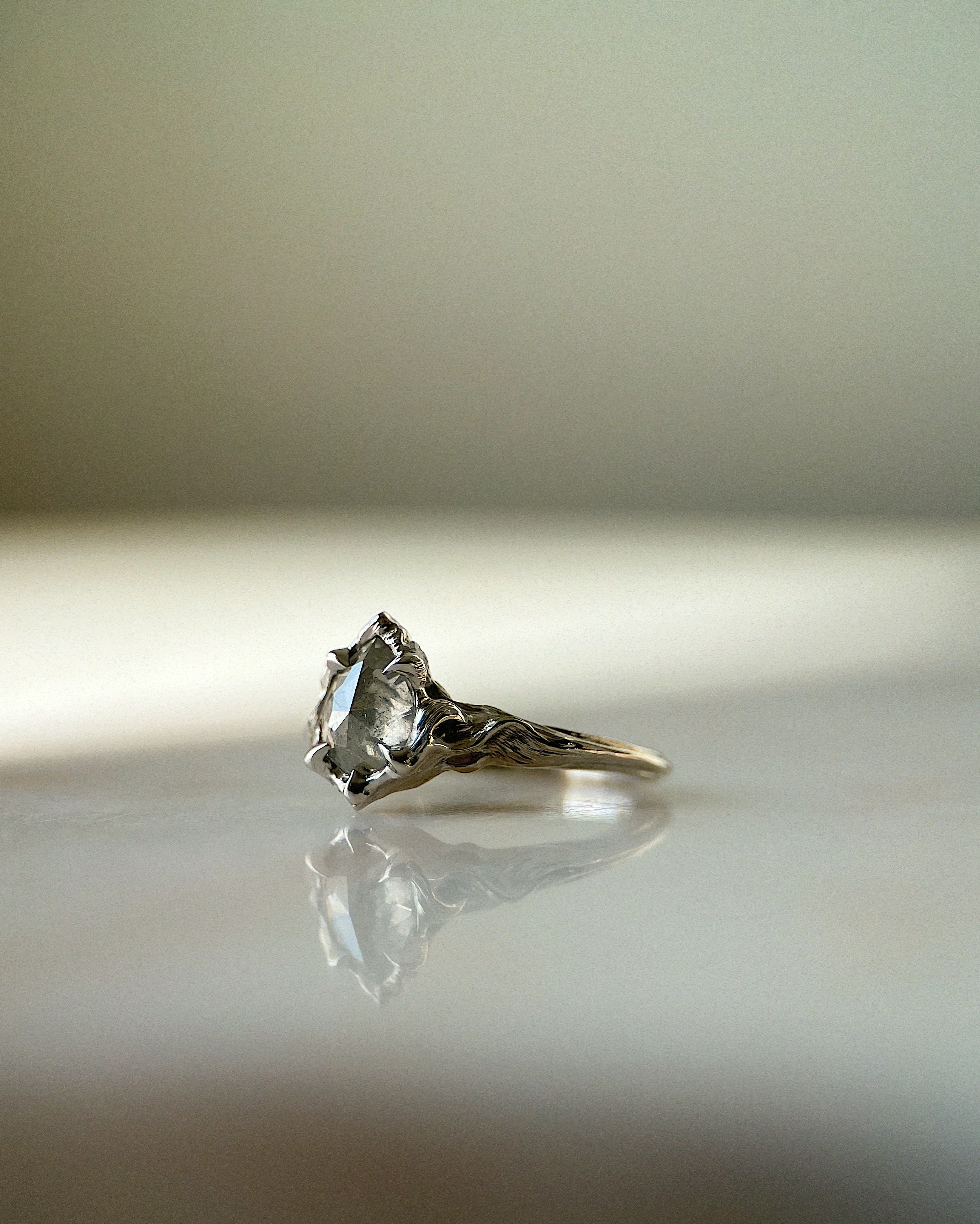 Eternal Flame // 14kw + 1ct Diamond