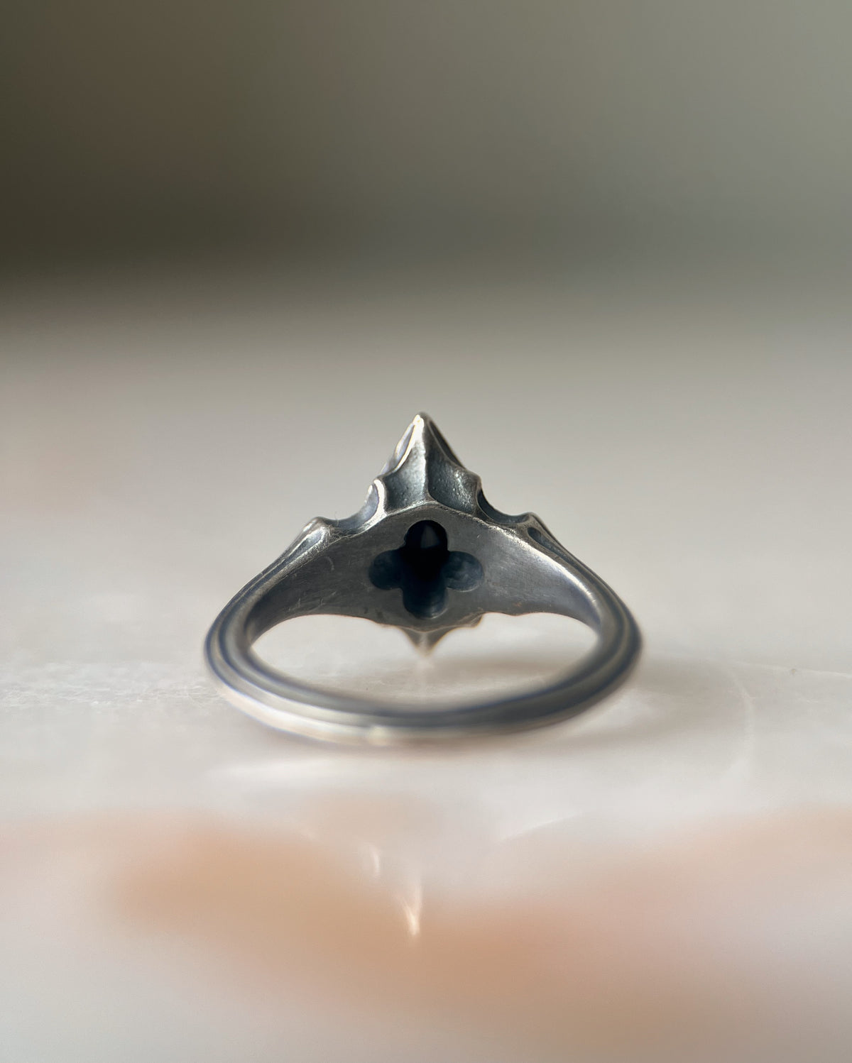 Omne // Garnet // 8