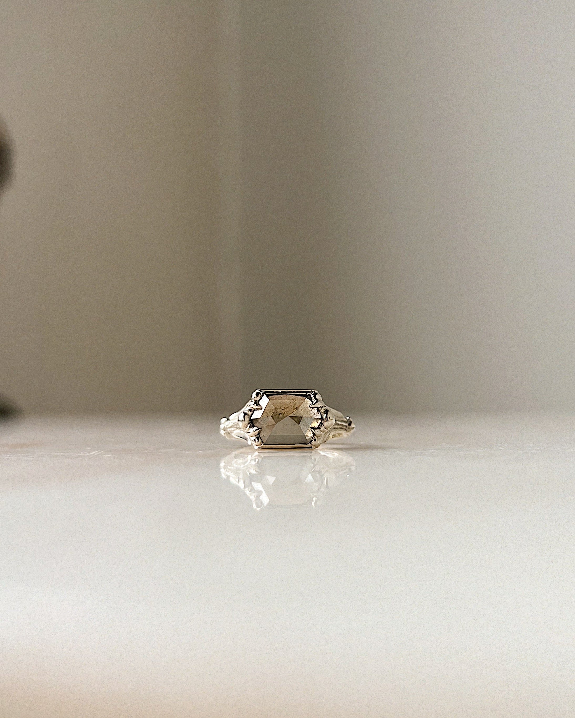 Mausoleum II // 14kw + 1.53ct Diamond