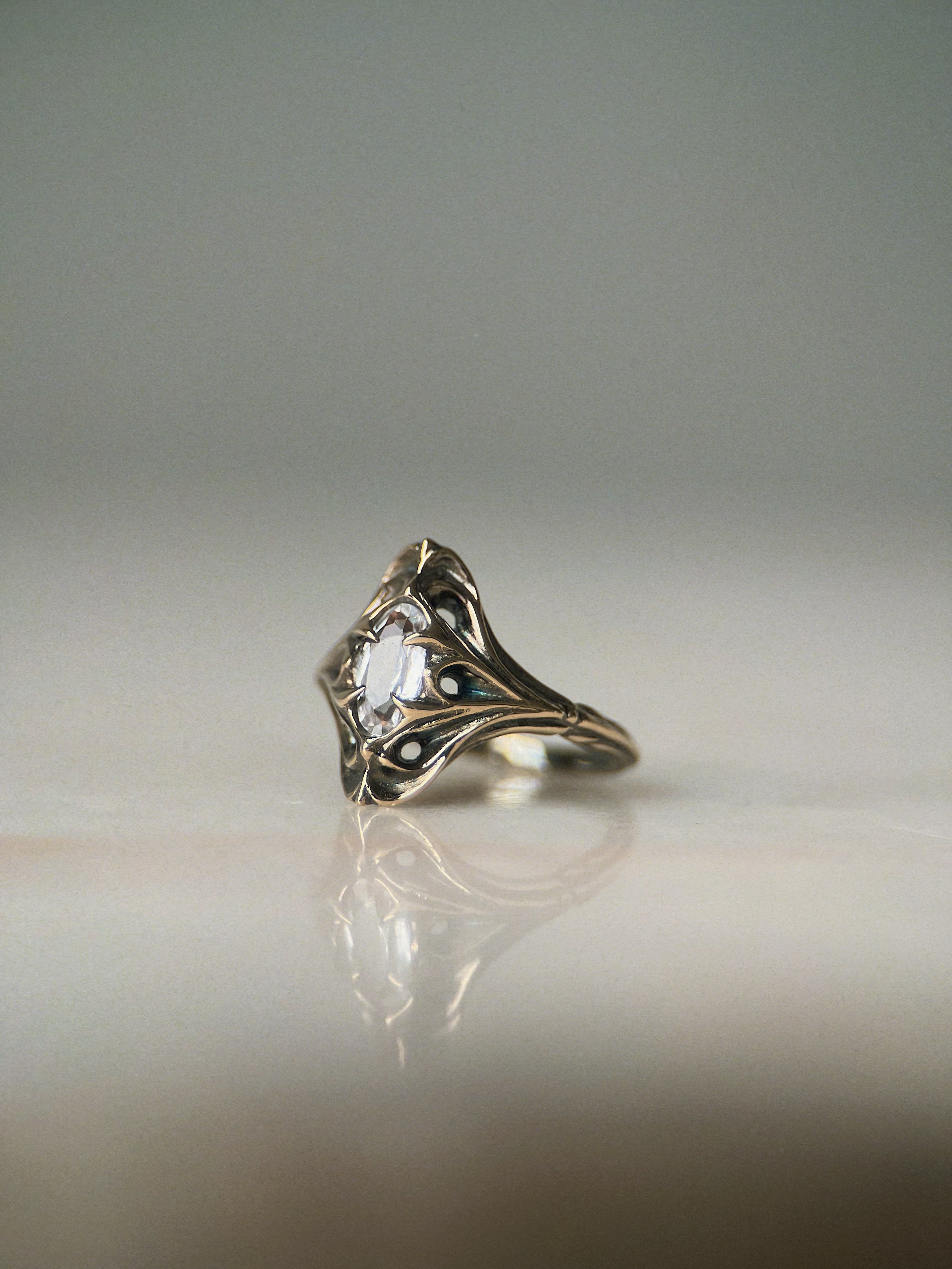 Navis // 14ky Gold + White Topaz // 6.25