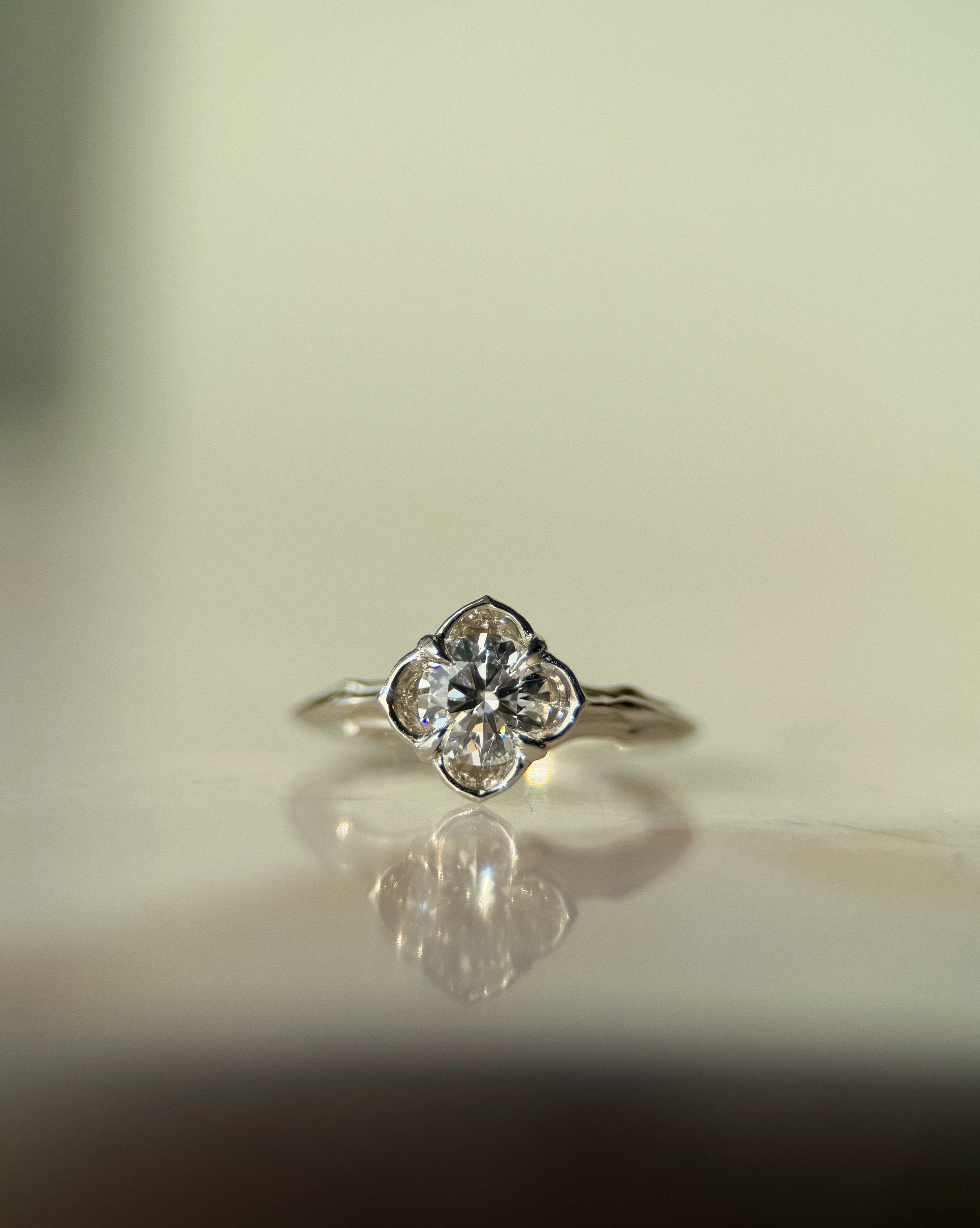 Baby Daphne // 6.5mm // Gold
