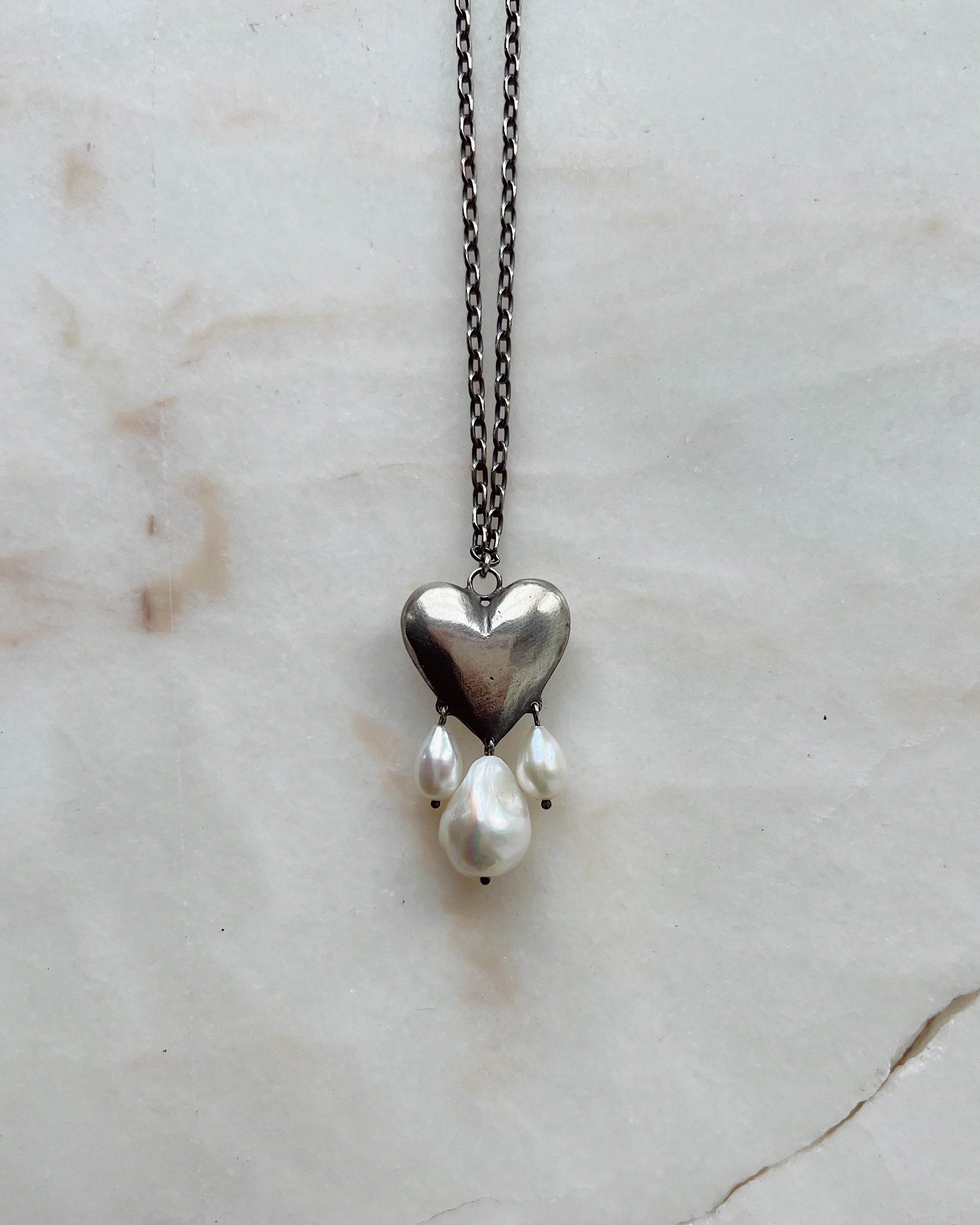 The Heart Overflows // Large Baroque Pearl // Necklace