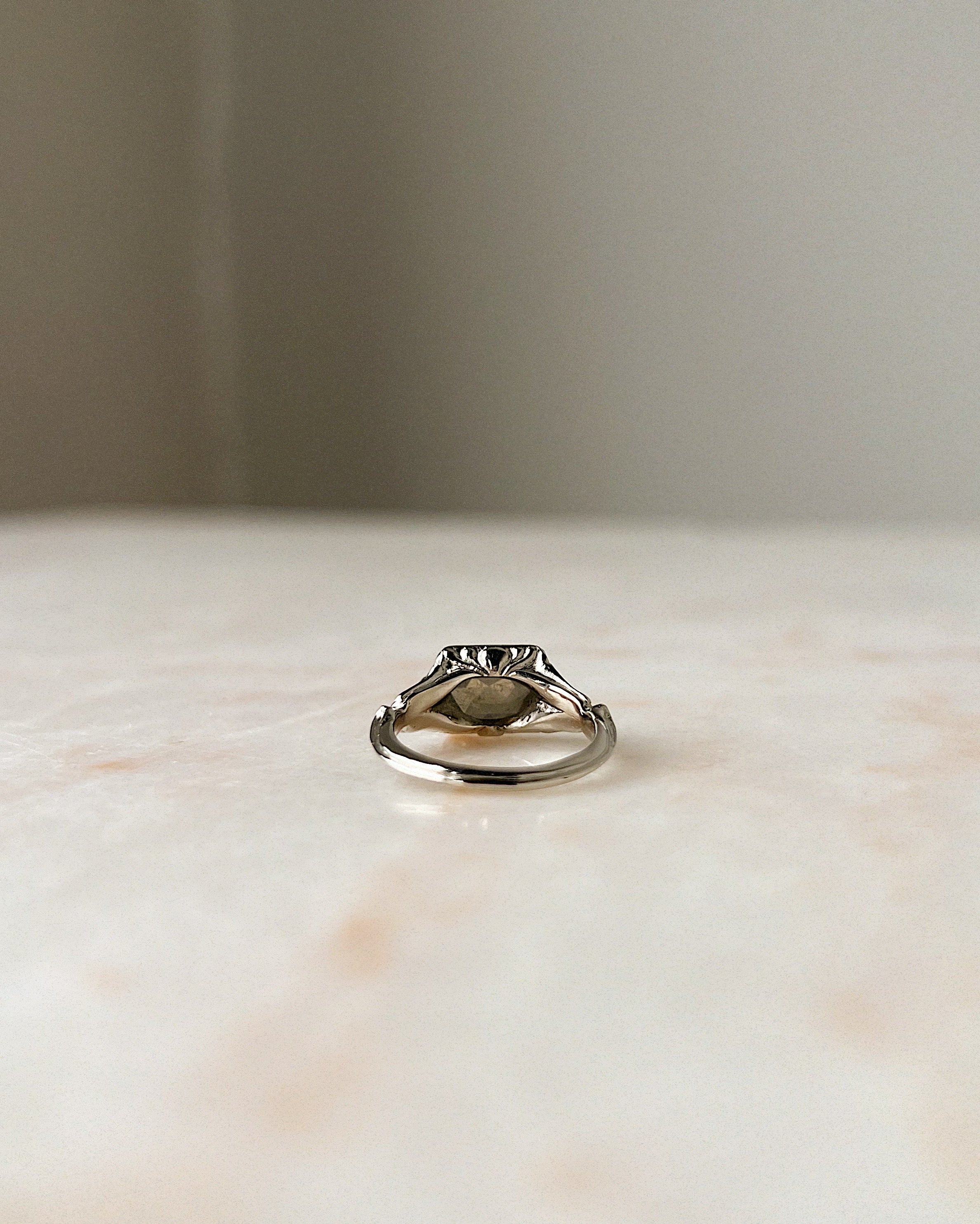 Mausoleum II // 14kw + 1.53ct Diamond