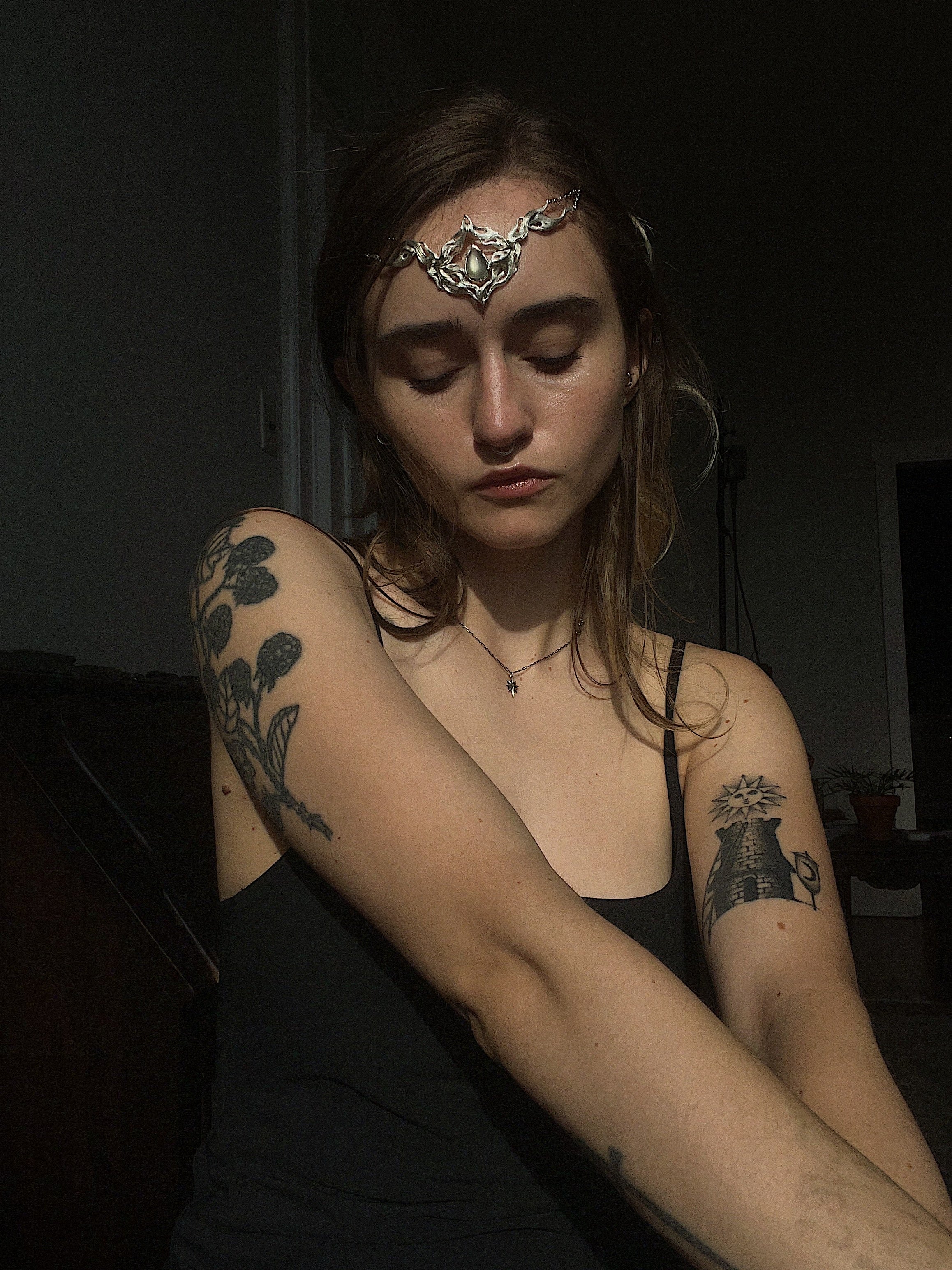 Queen Of The Tides // Moonstone Diadem