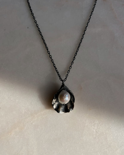 Divers I // XL Baroque Pearl // Necklace