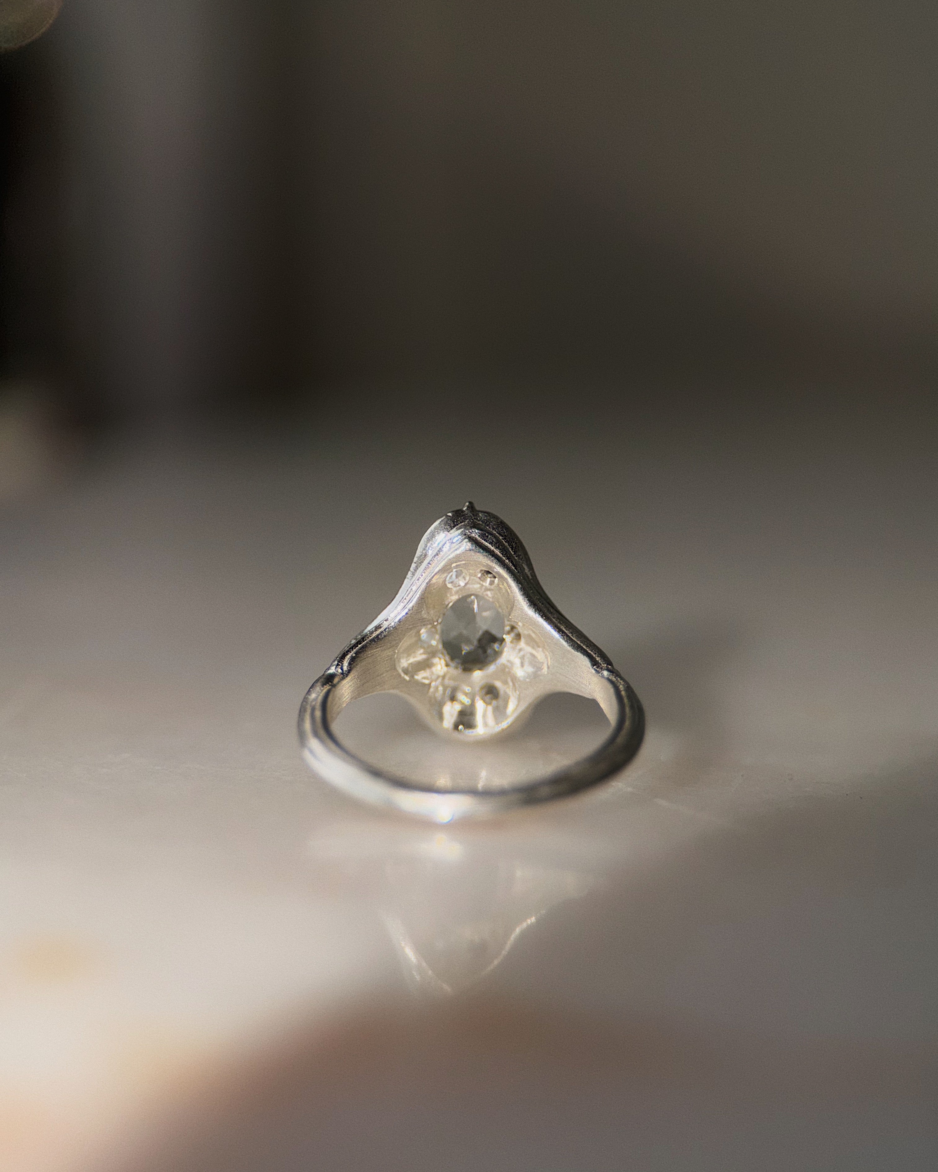 Navis // 6x8mm