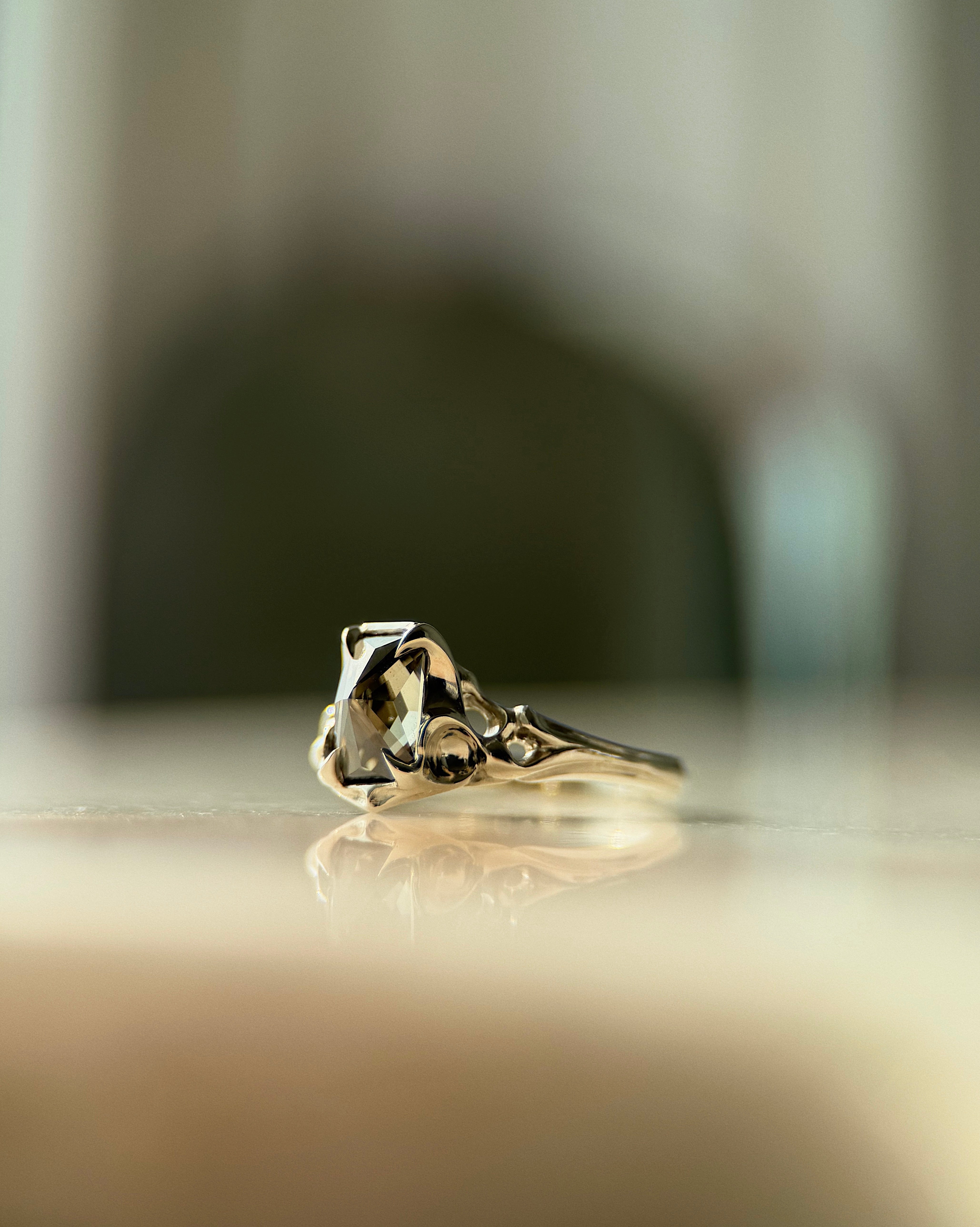 The Serpent // 14kw + 1.14ct Diamond // 6