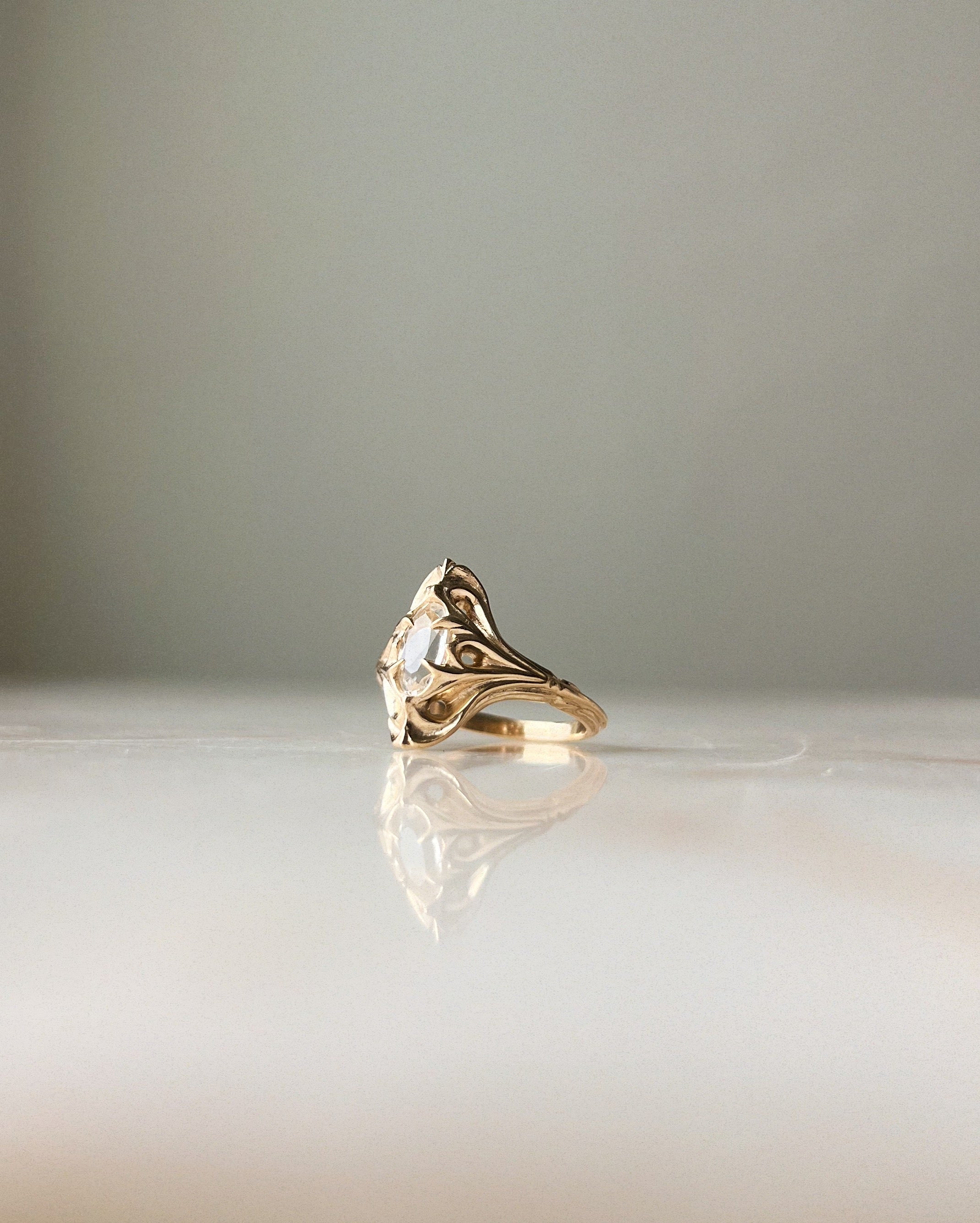 Navis // 14ky Gold + White Topaz // 6.25