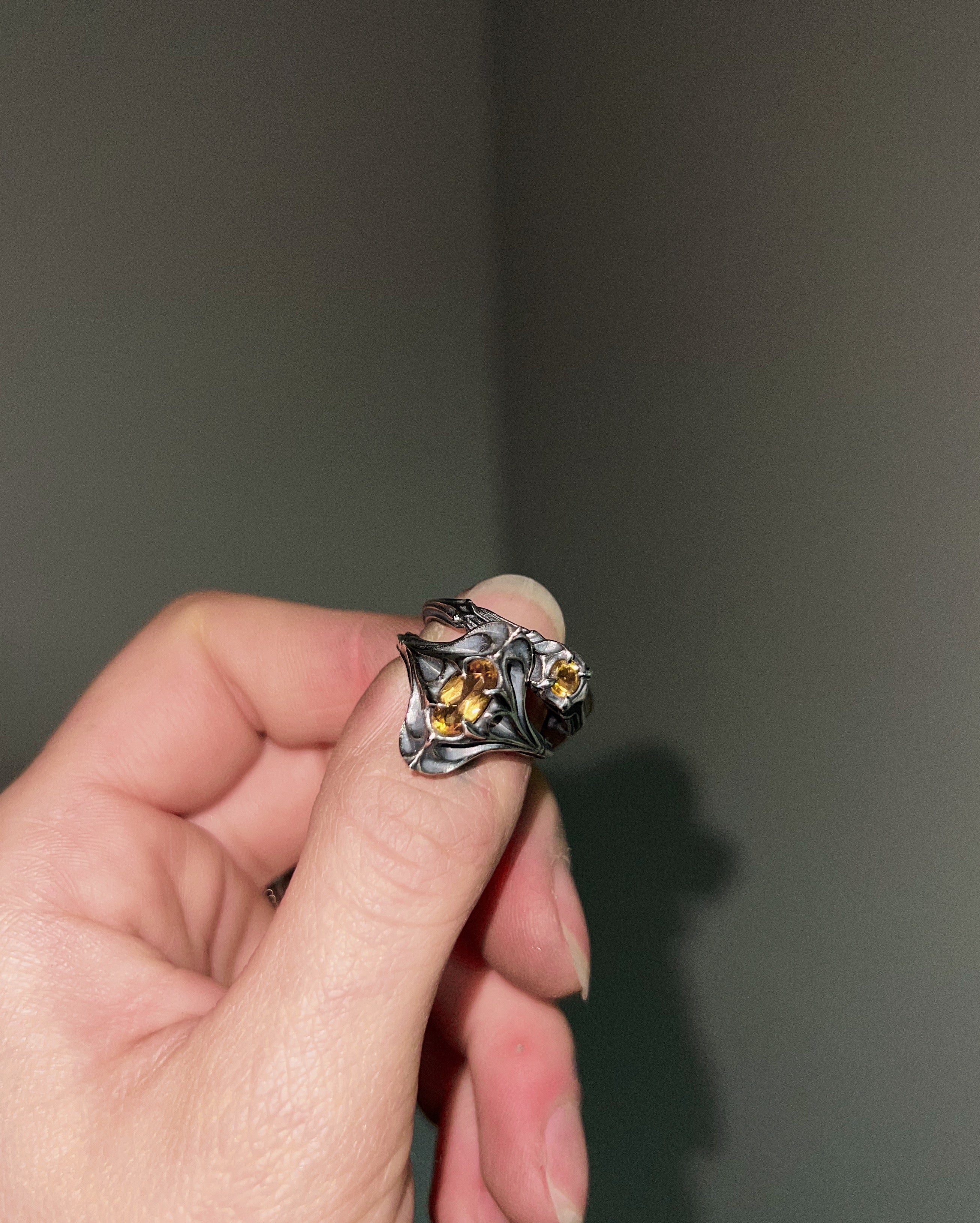 Navis // 4x8mm