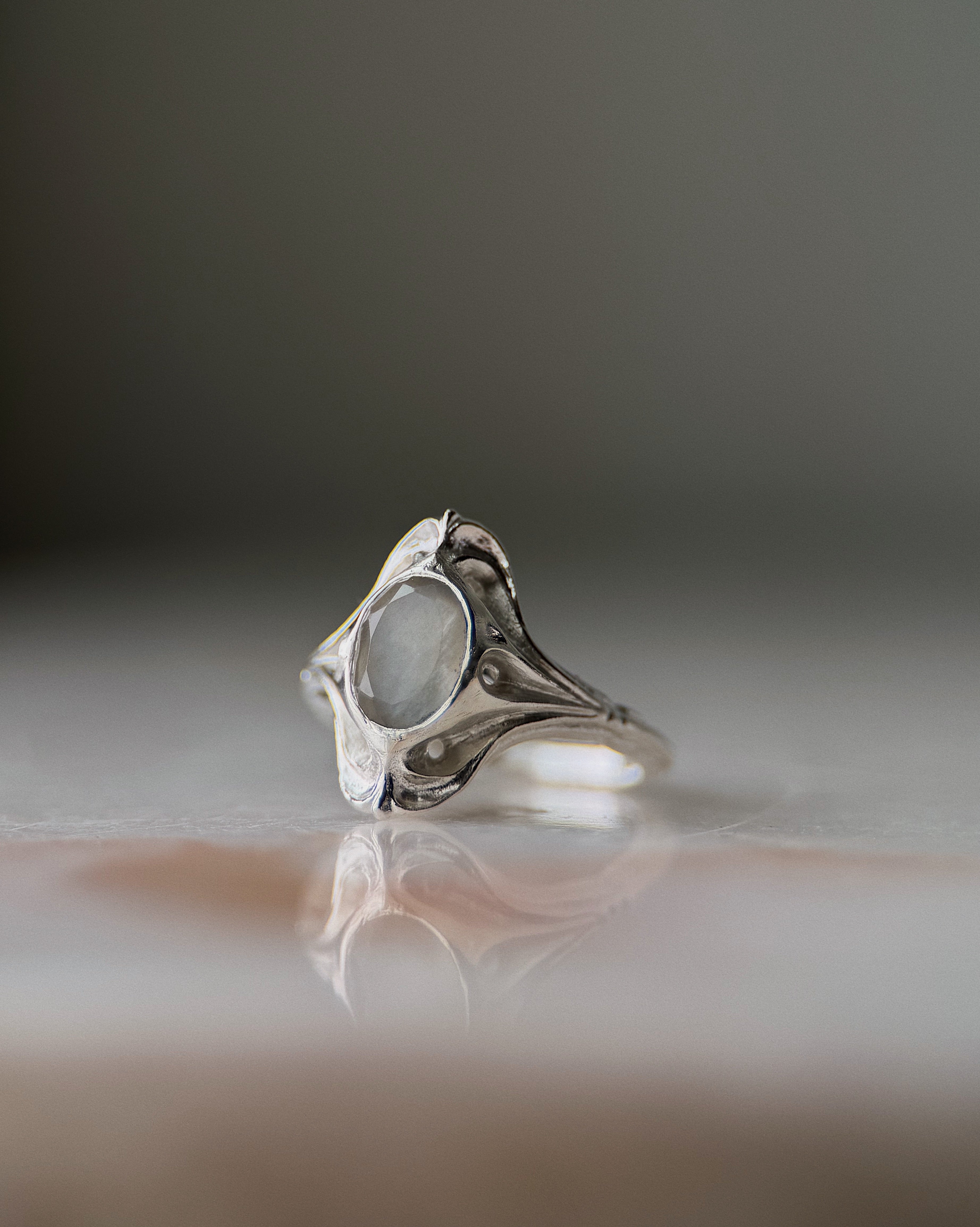 Navis // 6x8mm