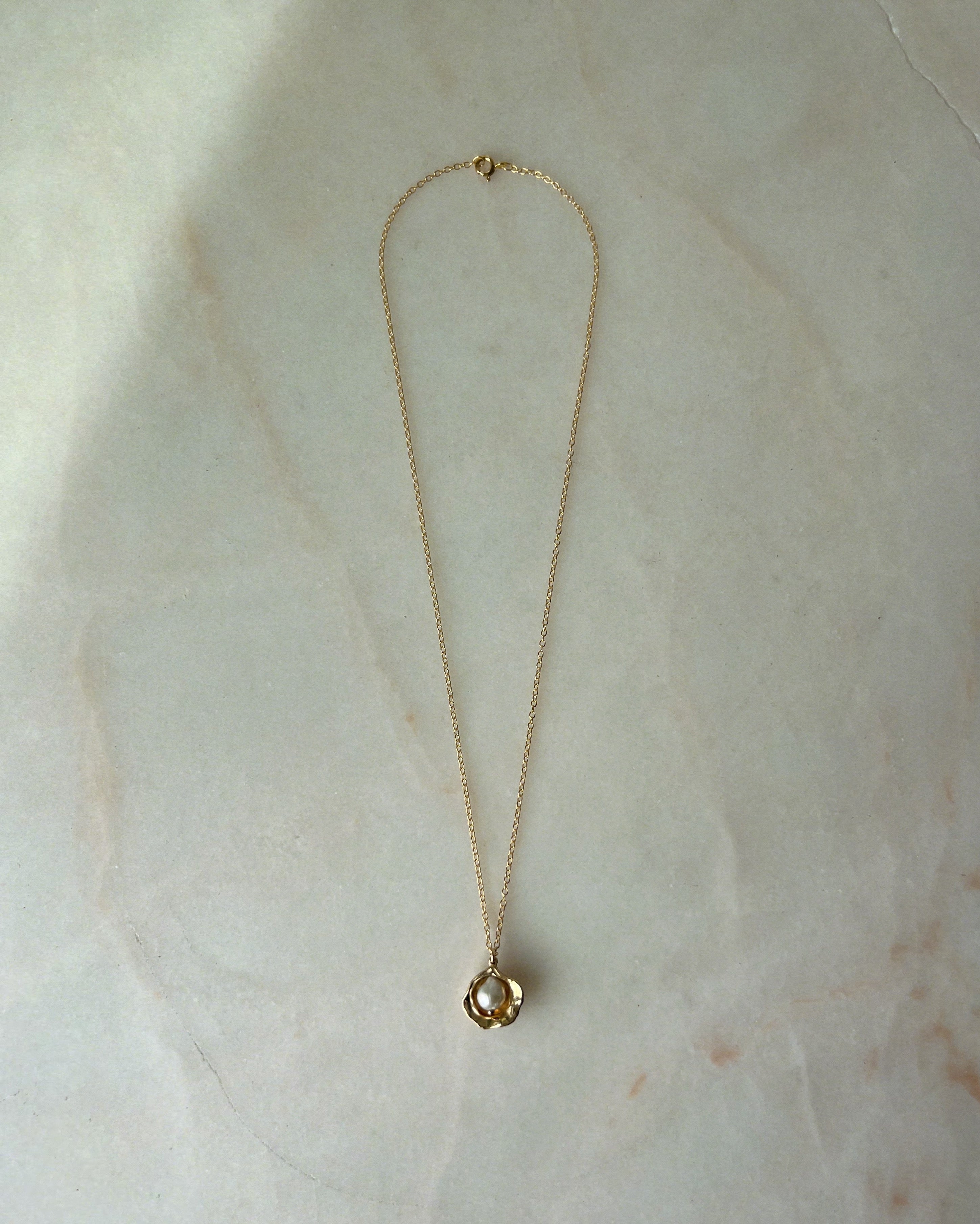 Divers II // Small Freshwater Pearl // 14ky Necklace (RTS)