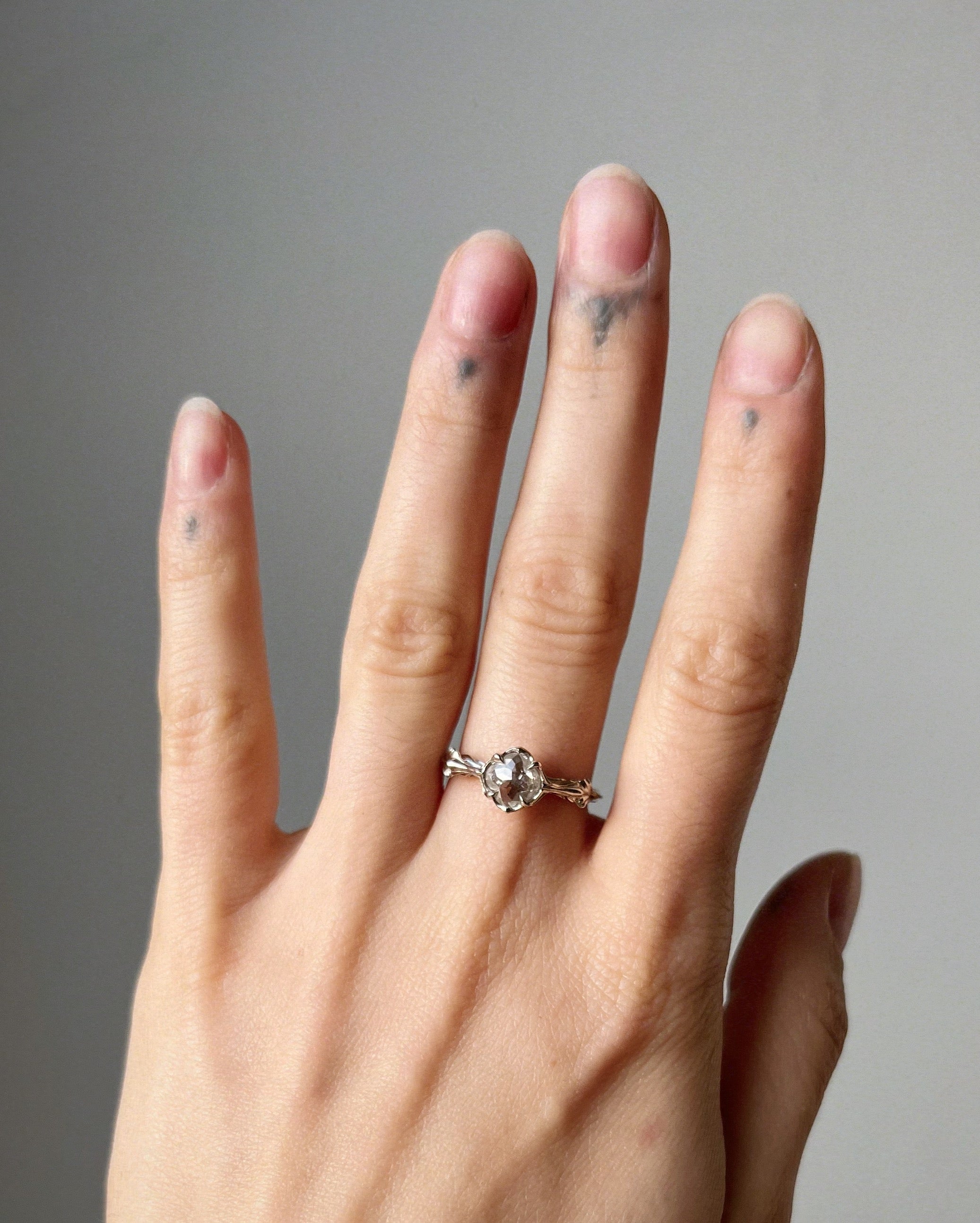 Buttress // 14kw +0.81ct Diamond