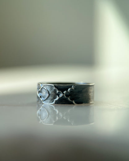 Echo // Band // Ring