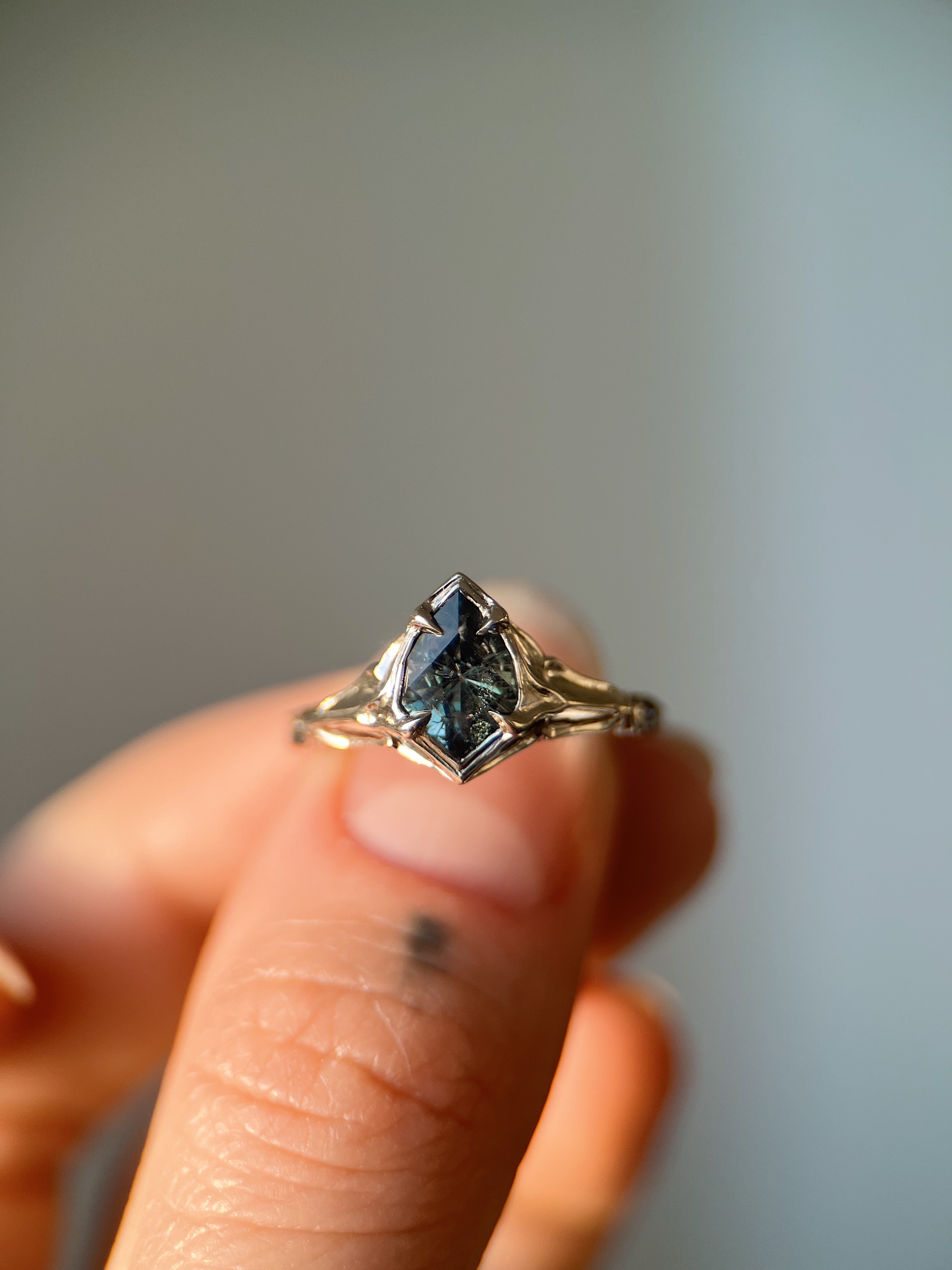 Fortress II // 14kw + 1.12ct Sapphire