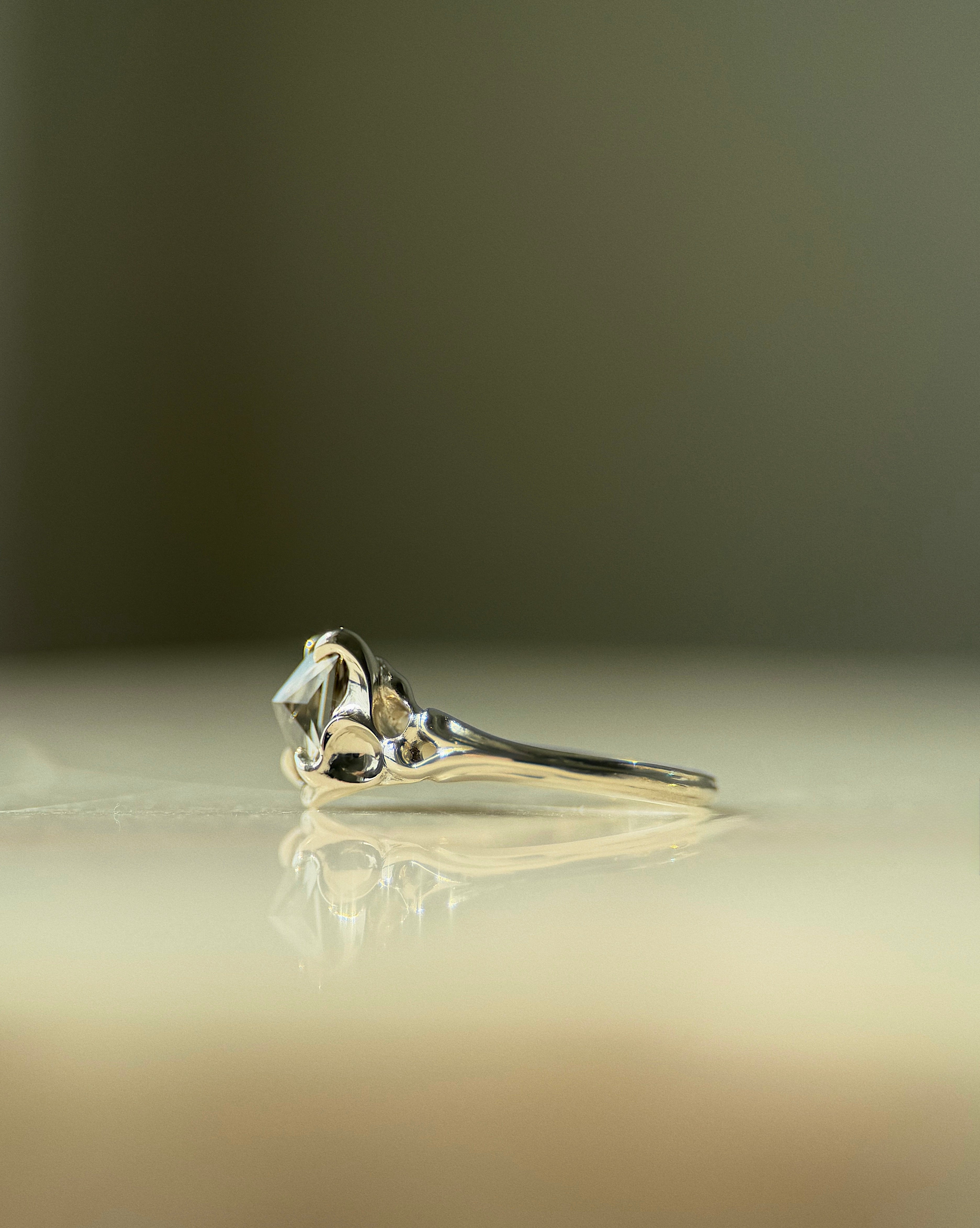 The Serpent // 14kw + 1.14ct Diamond // 6