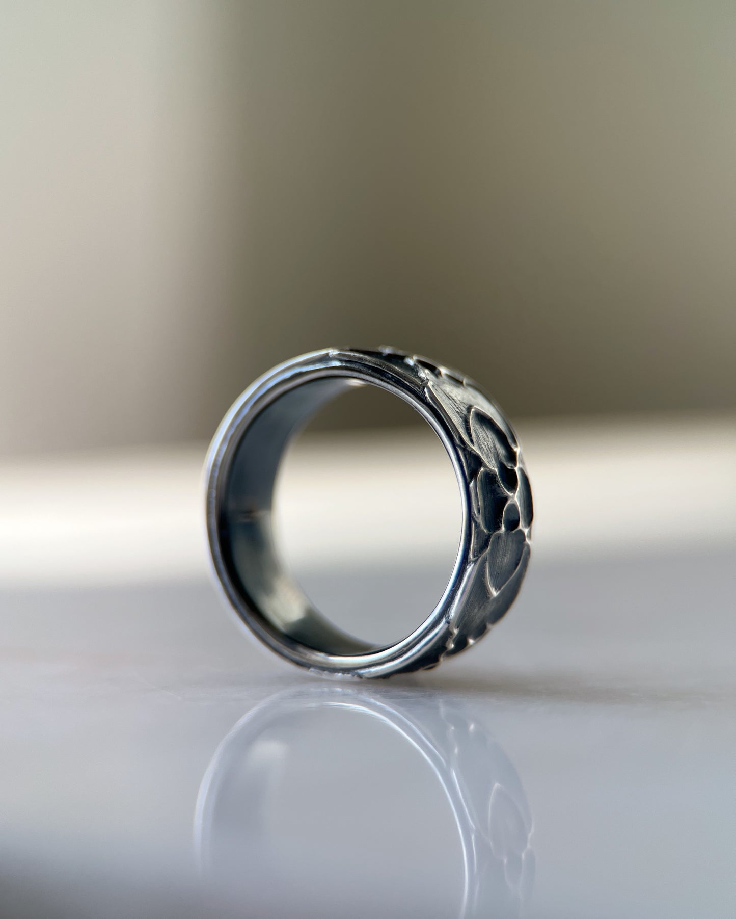 Echo // Band // Ring