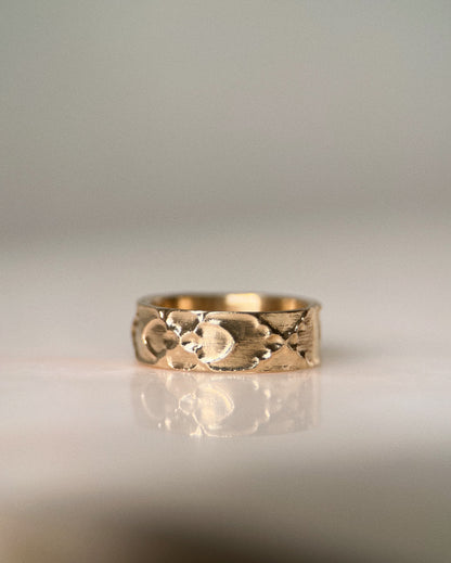 Echo // Band // 14k Gold // Ring