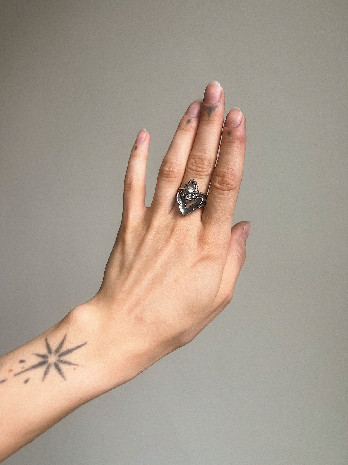 Baby Eden II // White Topaz // 5.75
