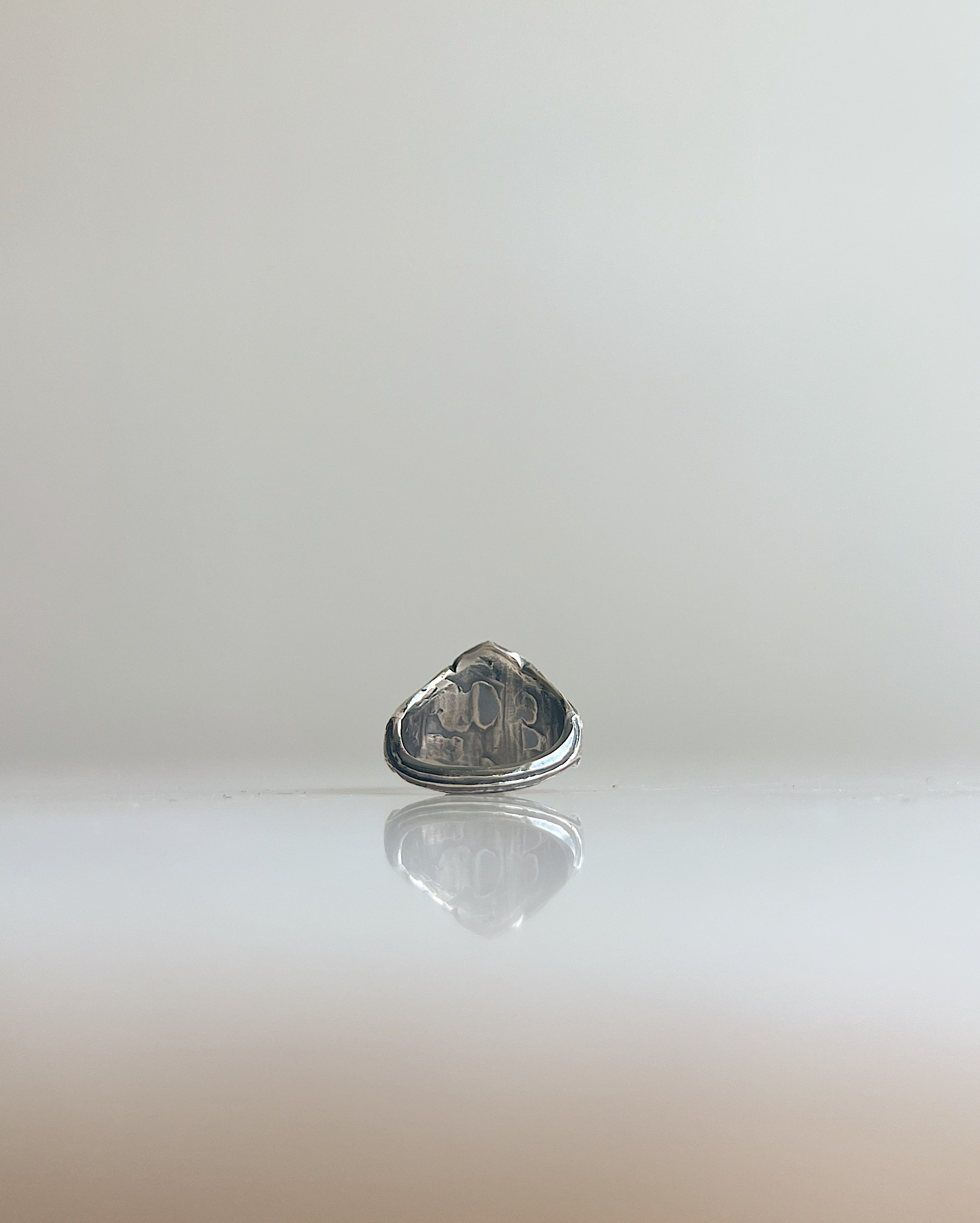 The Vestige // Signet
