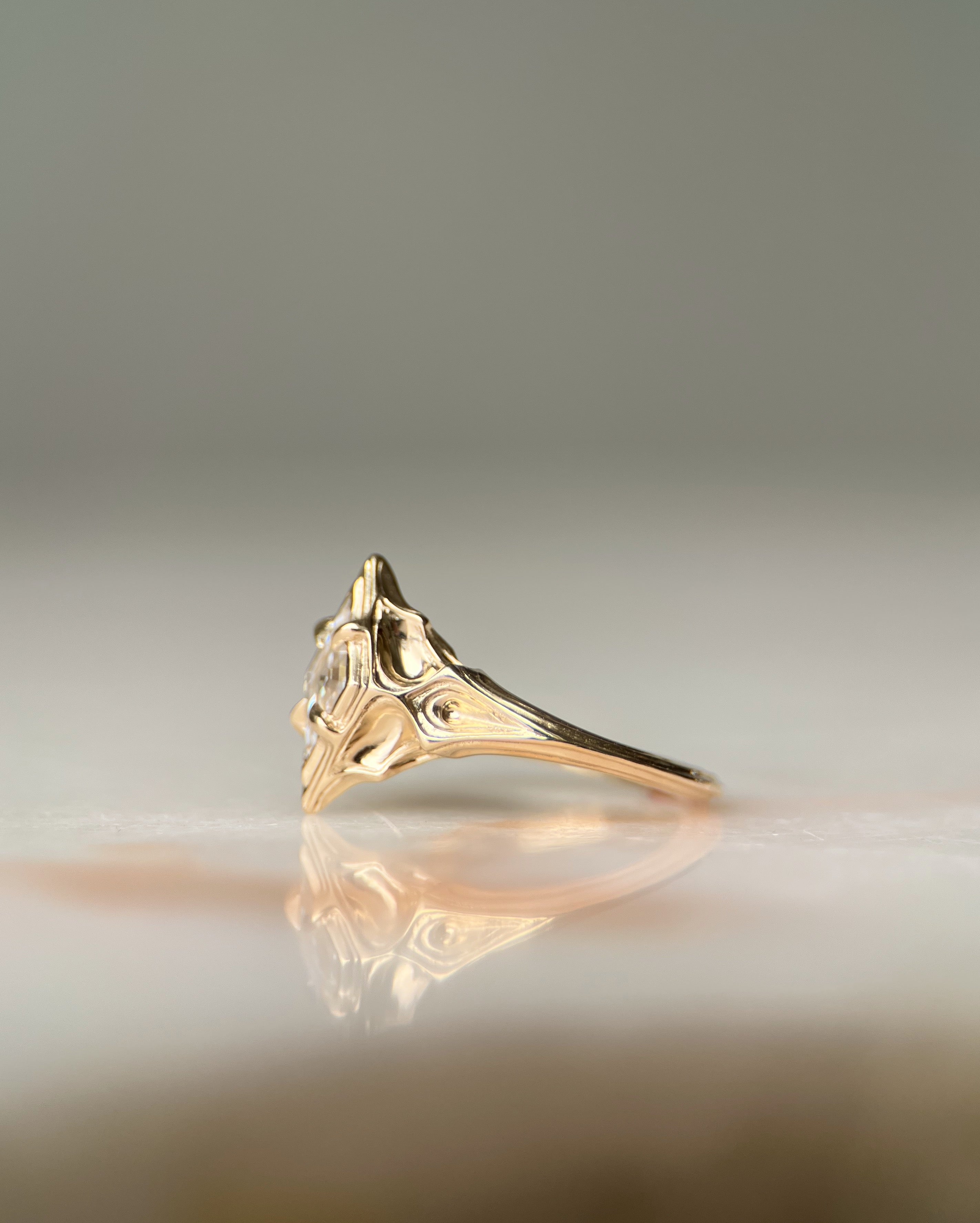 Omne // Gold