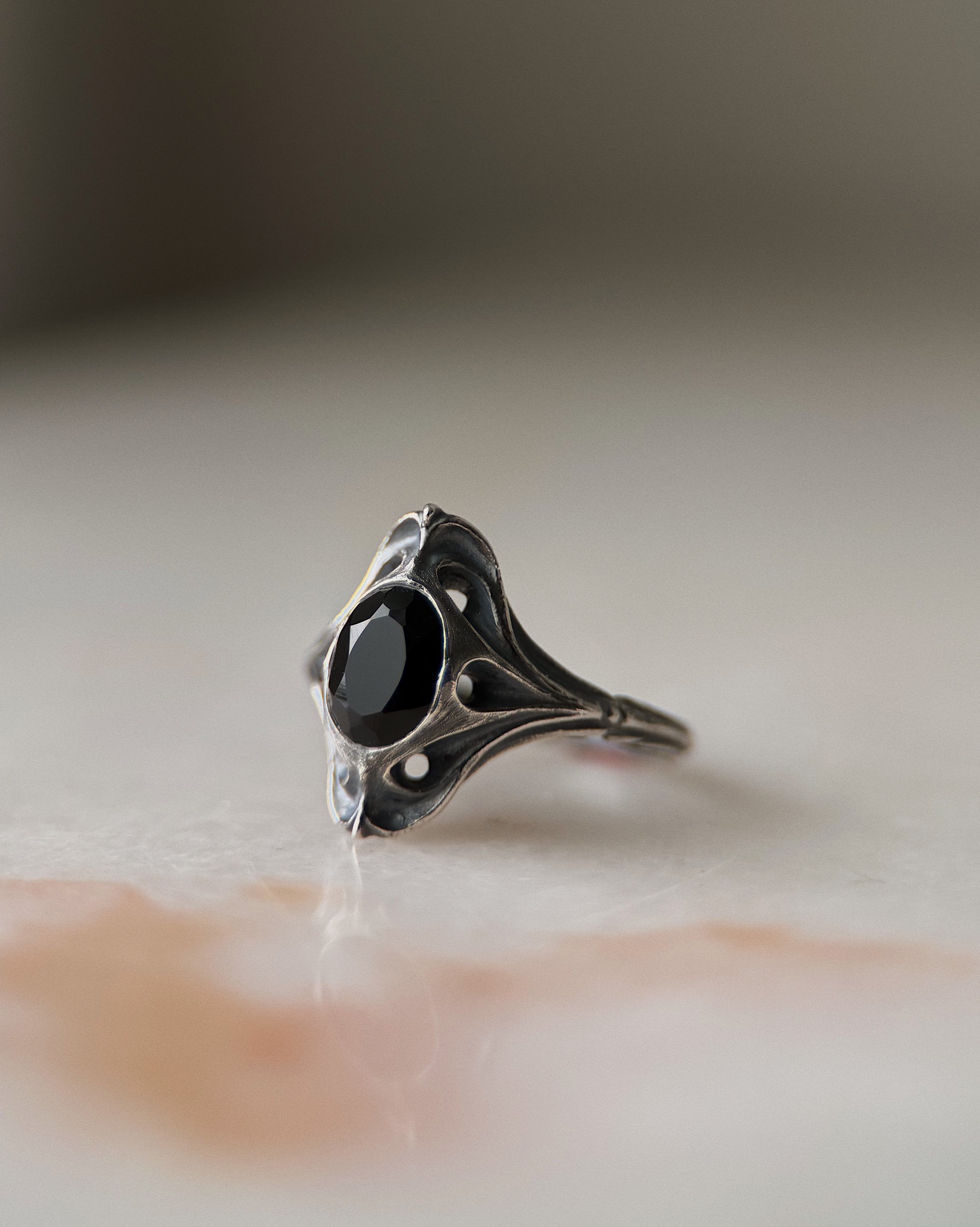 Navis // 6x8mm