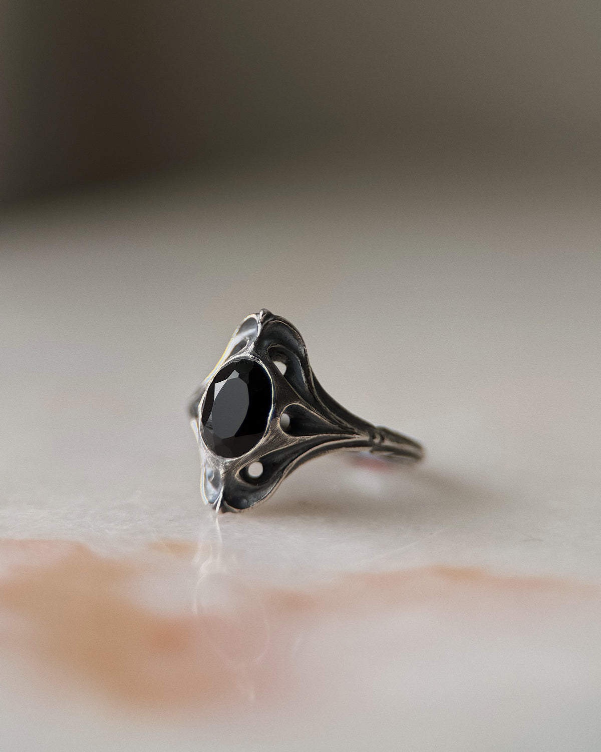 Navis // 6x8mm Black Spinel // 6