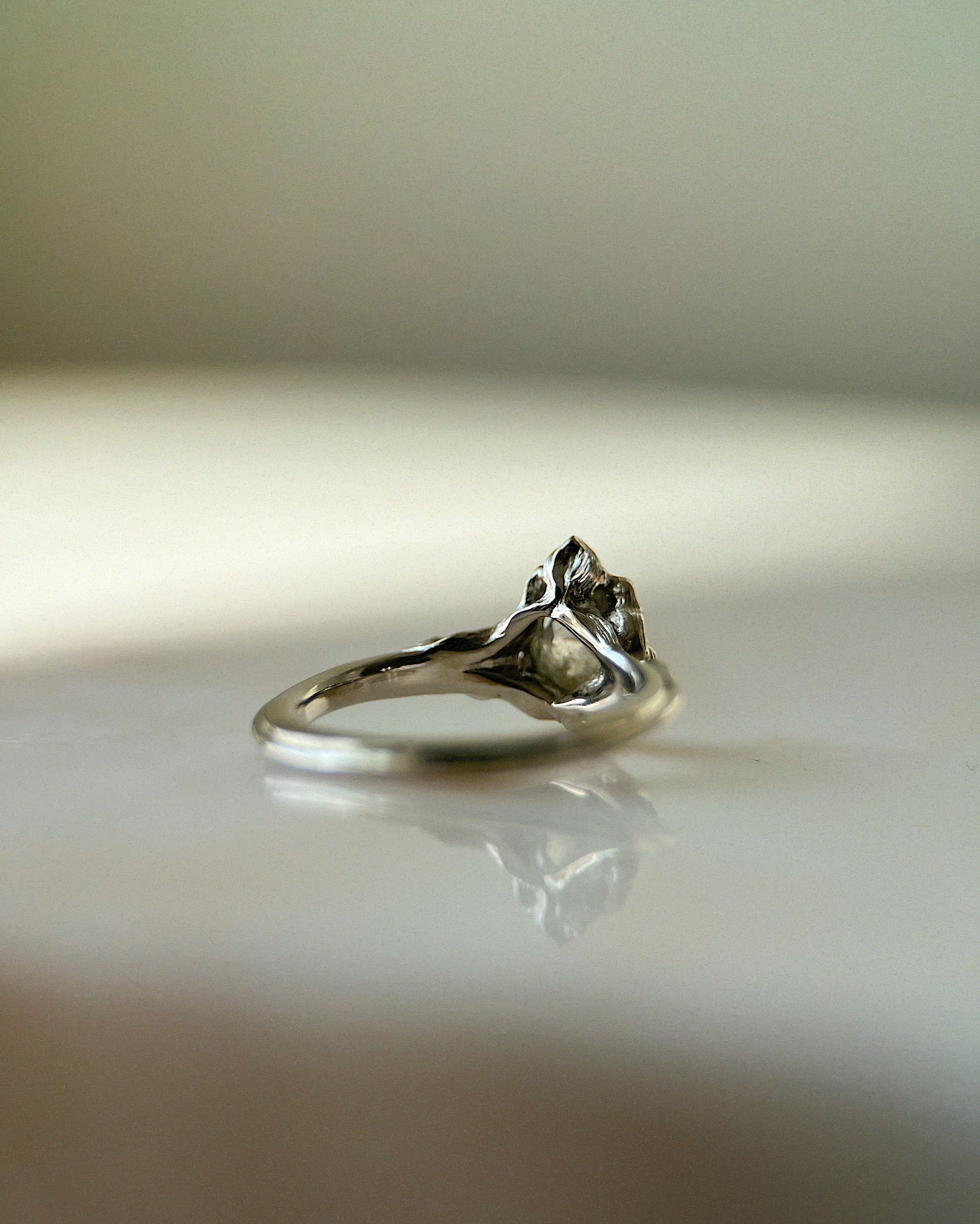 Eternal Flame // 14kw + 1ct Diamond