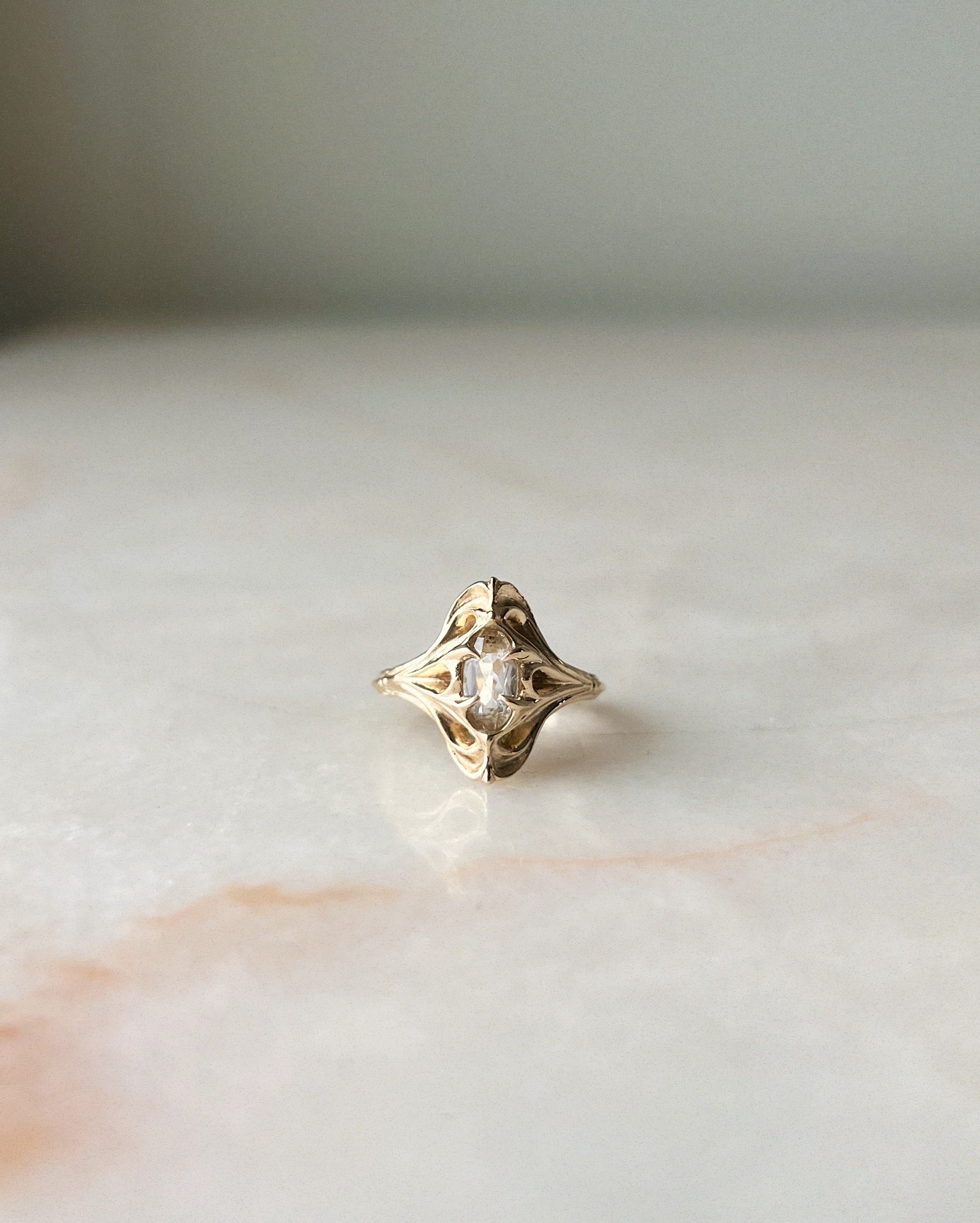 Navis // 14ky Gold + White Topaz // 6.25
