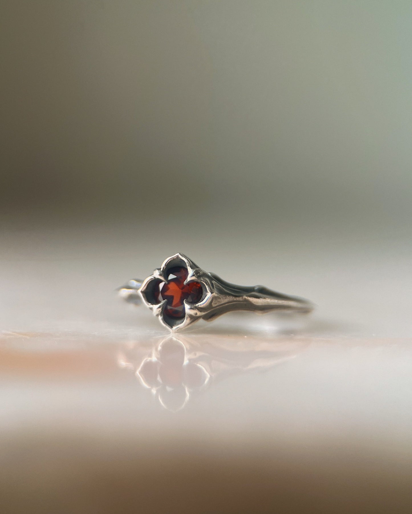 Baby Daphne // 5mm Garnet // Ring (RTS)