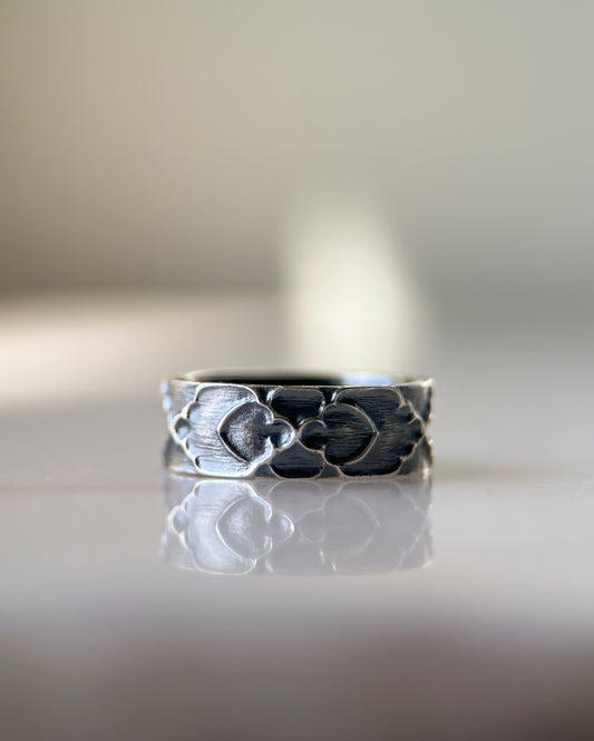 Echo // Band // Ring