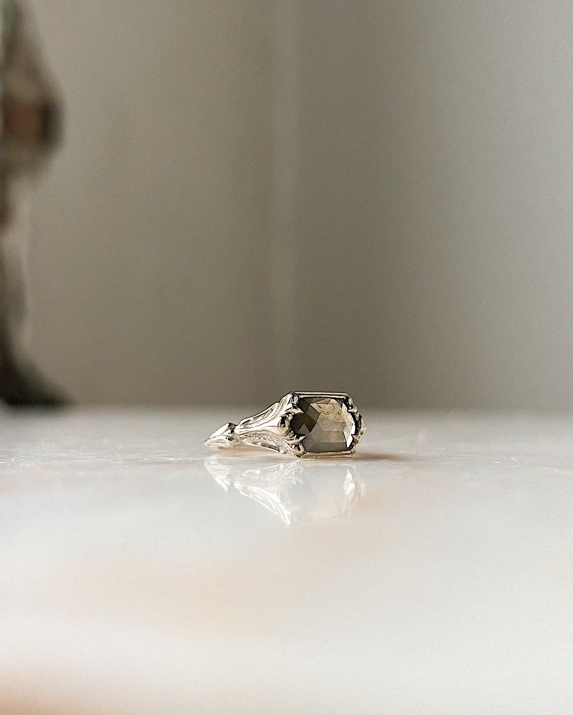 Mausoleum II // 14kw + 1.53ct Diamond