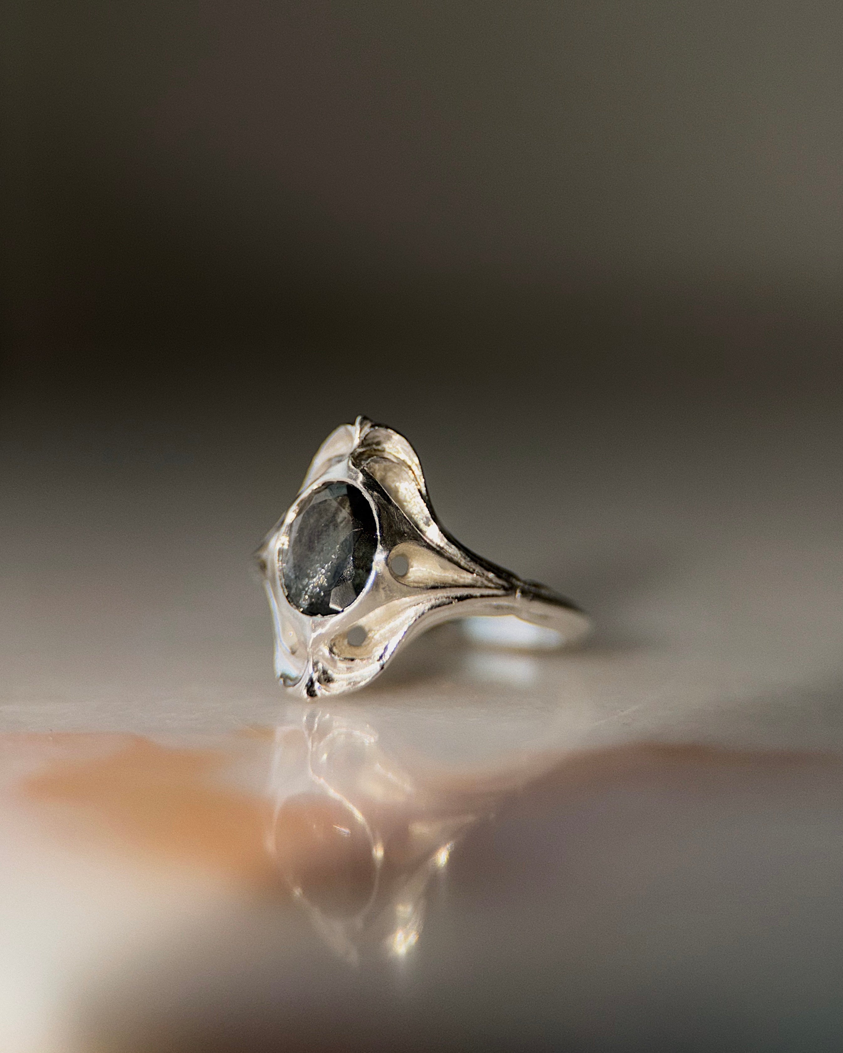 Navis // 6x8mm
