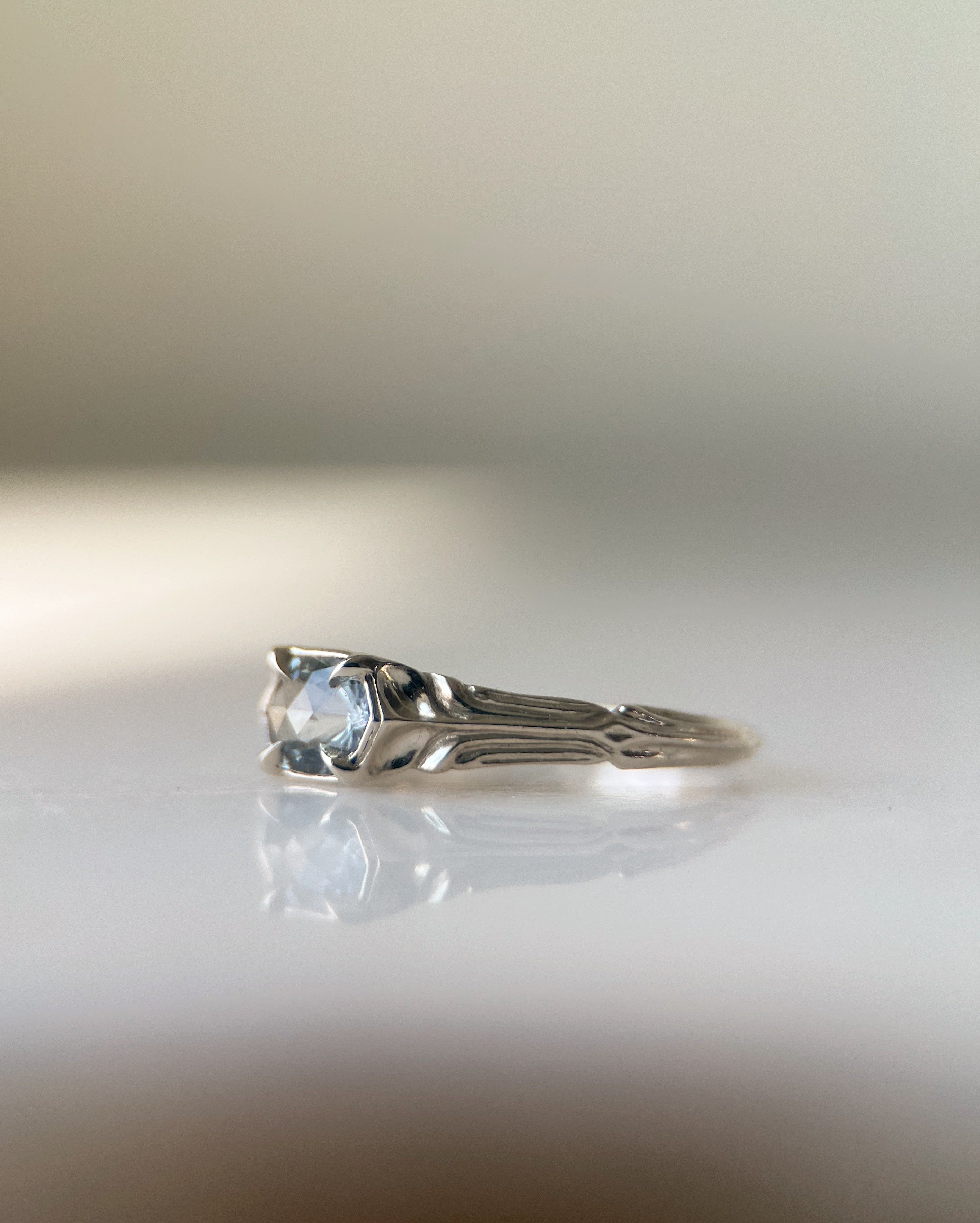 Pillars Pt II // 14kw + 1.14ct Sapphire