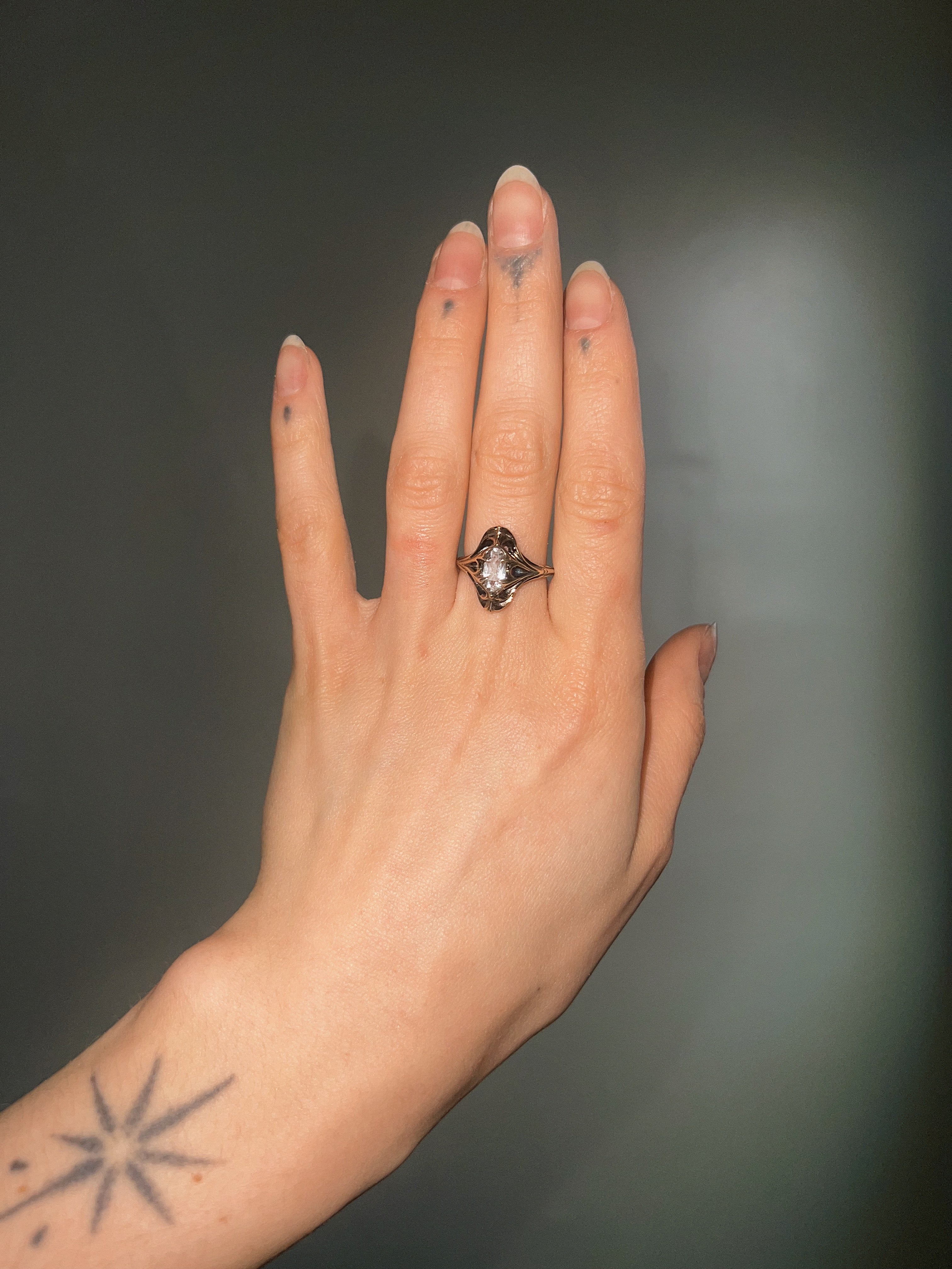 Navis // 14ky Gold + White Topaz // 6.25