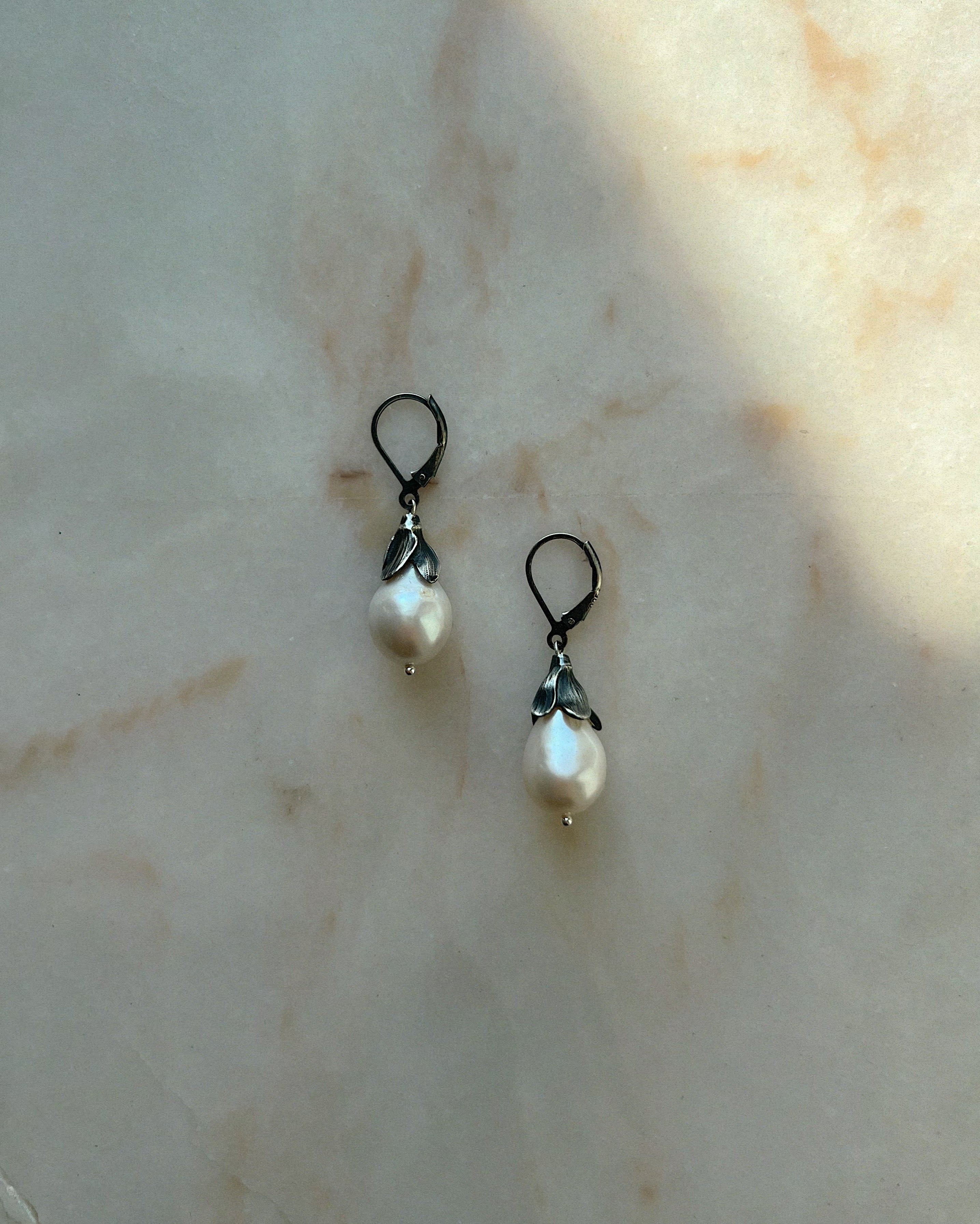 Daphne III // Large Baroque Pearl Earrings