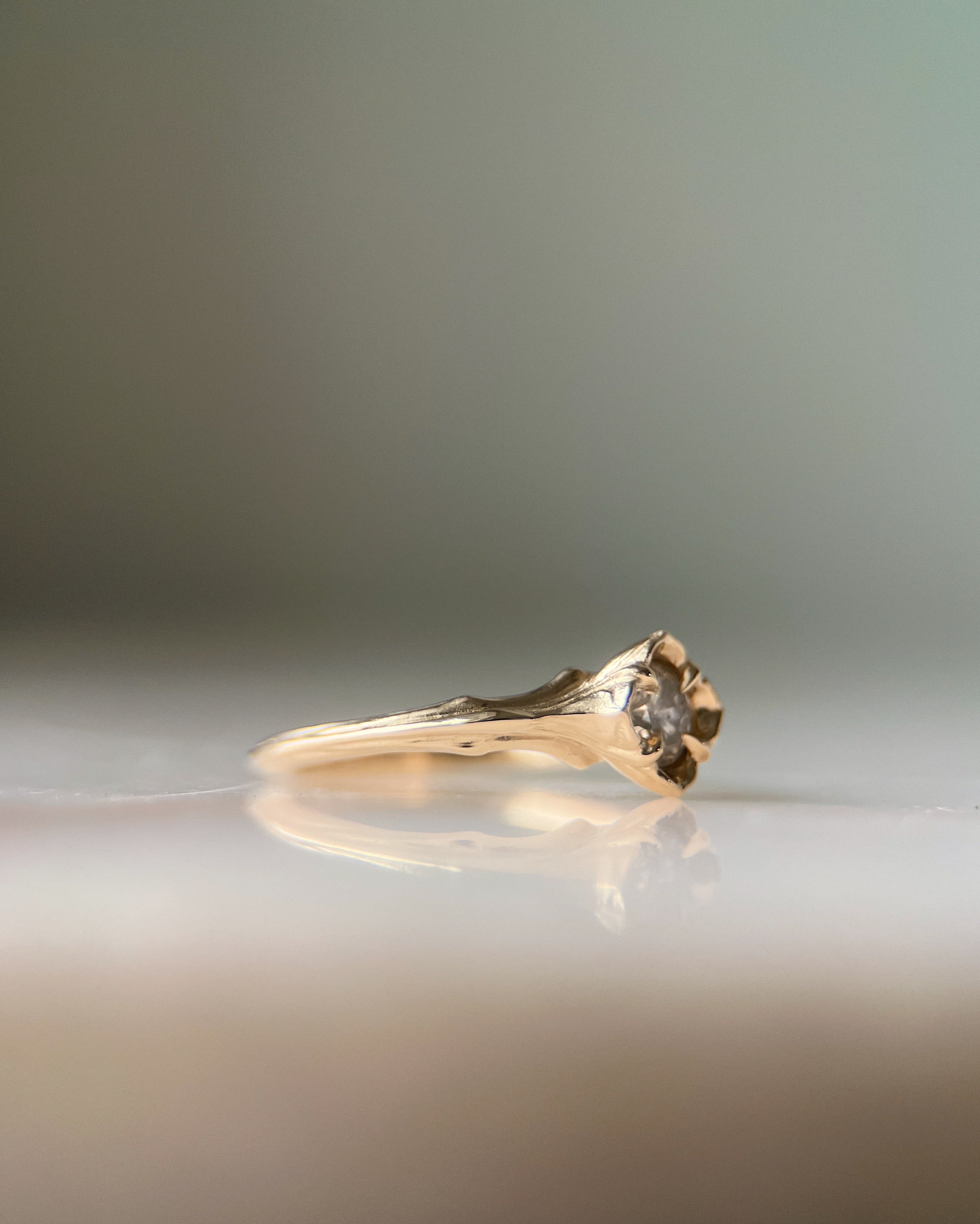 Baby Daphne // 5mm // Gold