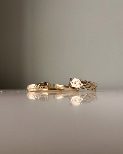 Echo // Band // 14k Gold // Ring