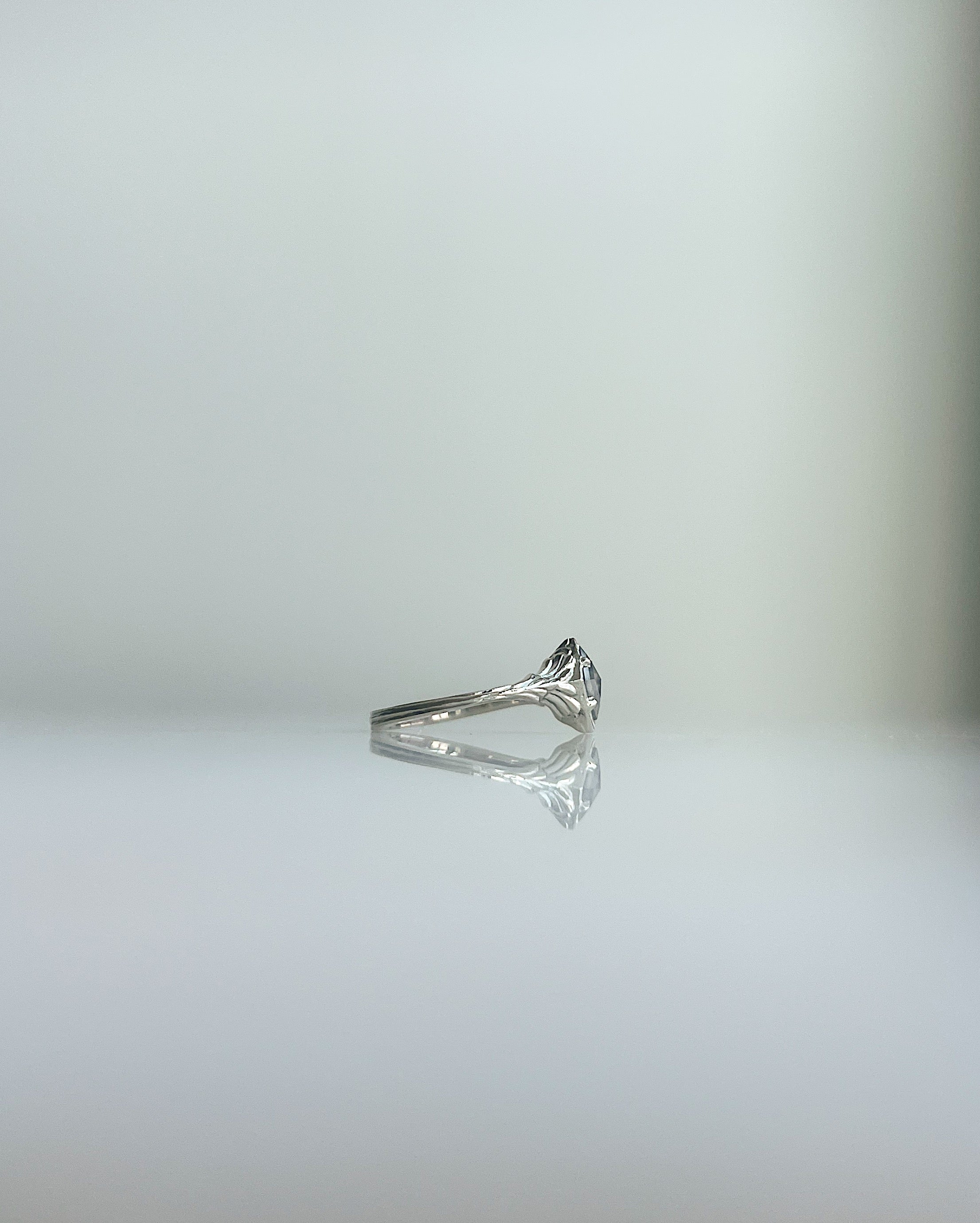 Seraph // 14kw + 0.56ct Diamond