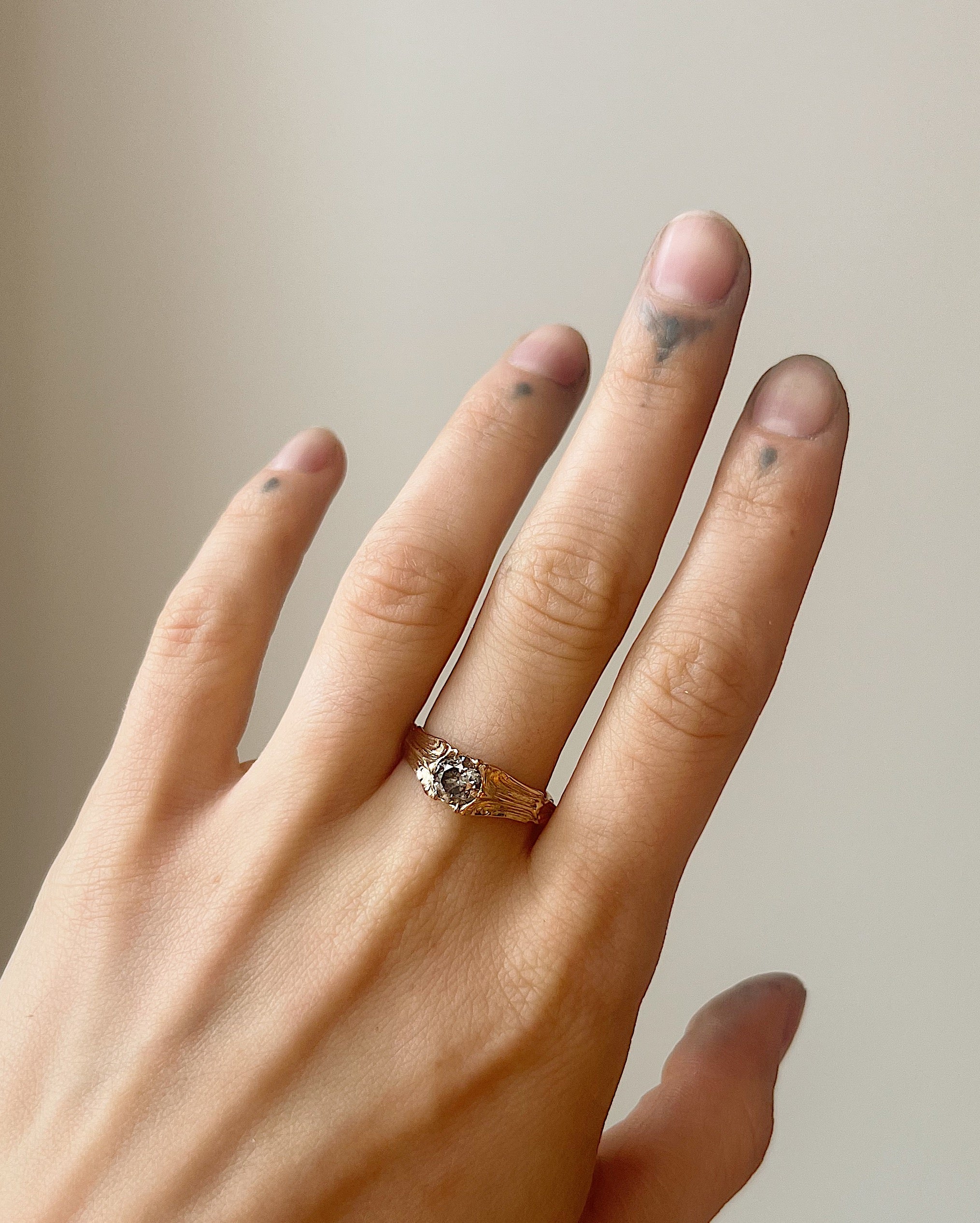 Pillars of the Heart V // 14ky + 0.81ct Diamond