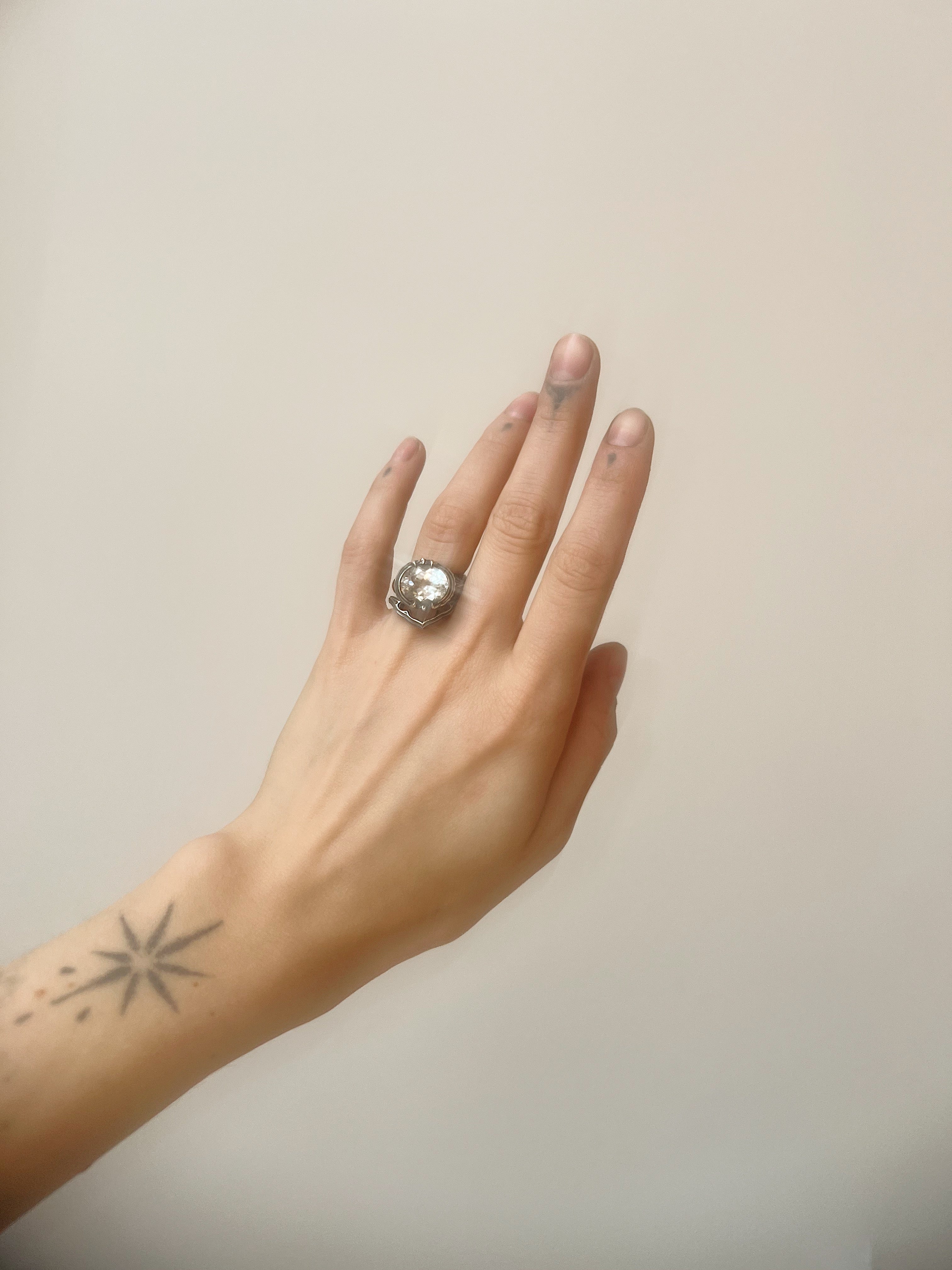 Pillars // Salt & Pepper Diamond // 9