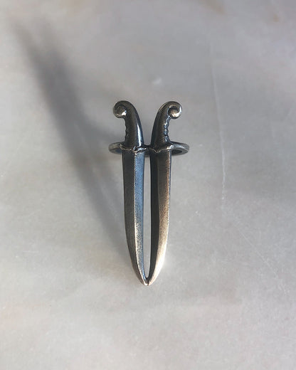 Ceremony // Dagger Ring