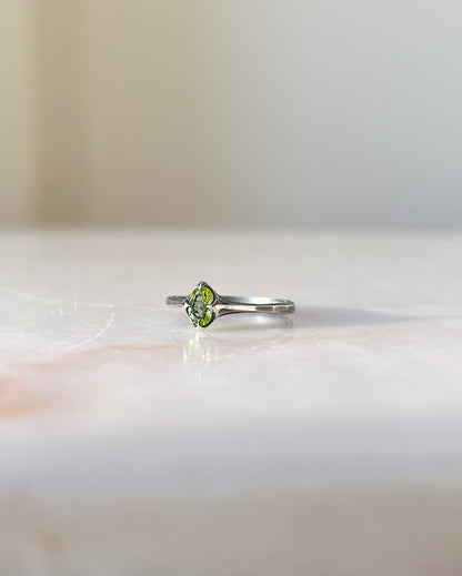 Alcove // Peridot // Ring