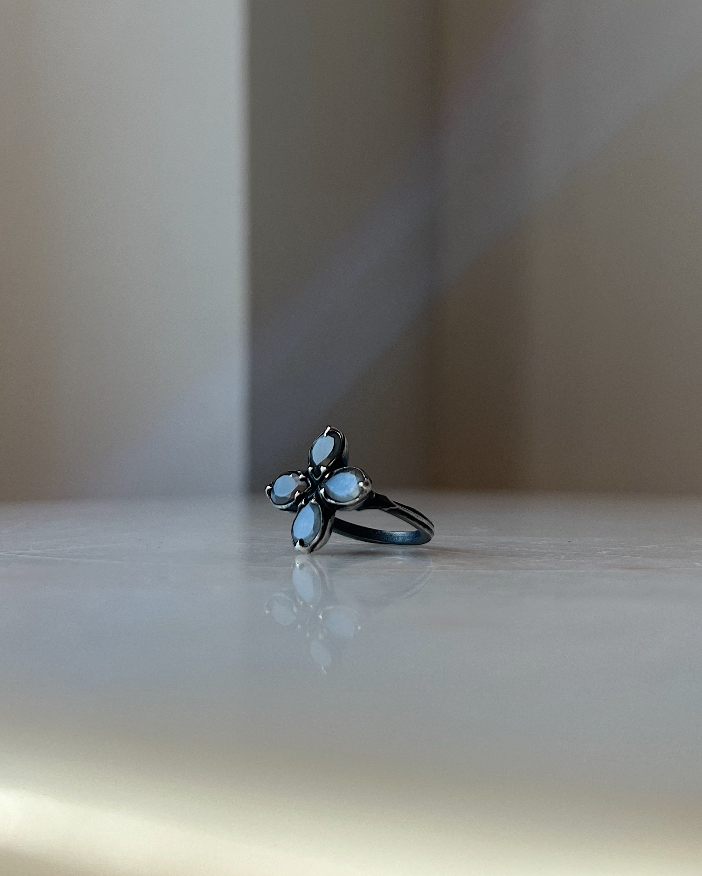 Lily Altar // Grey Moonstone // 5.5
